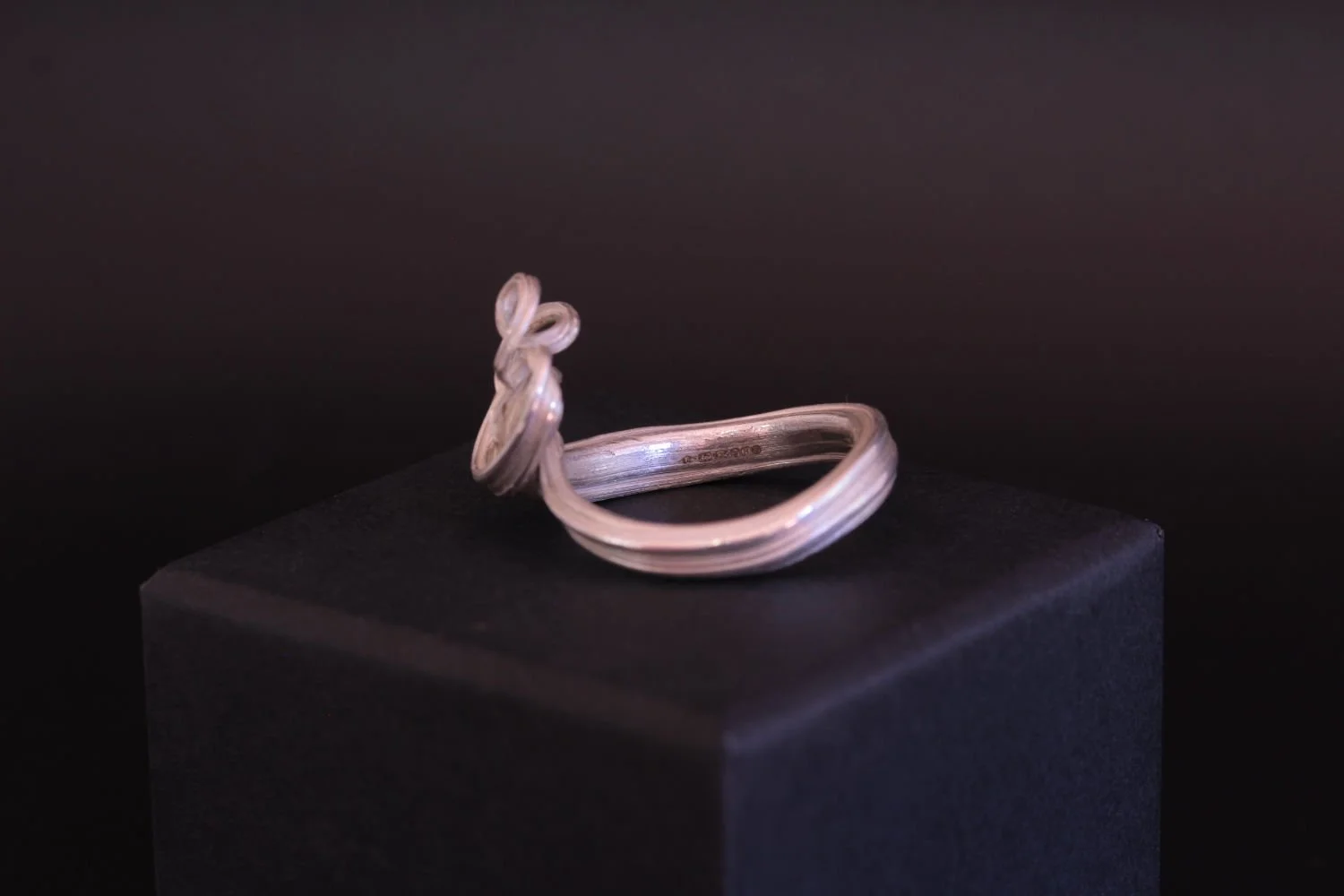 Lizzy Chambers Wrapping Vine Ring Sterling Silver Mitsuro Hikime (14).jpg
