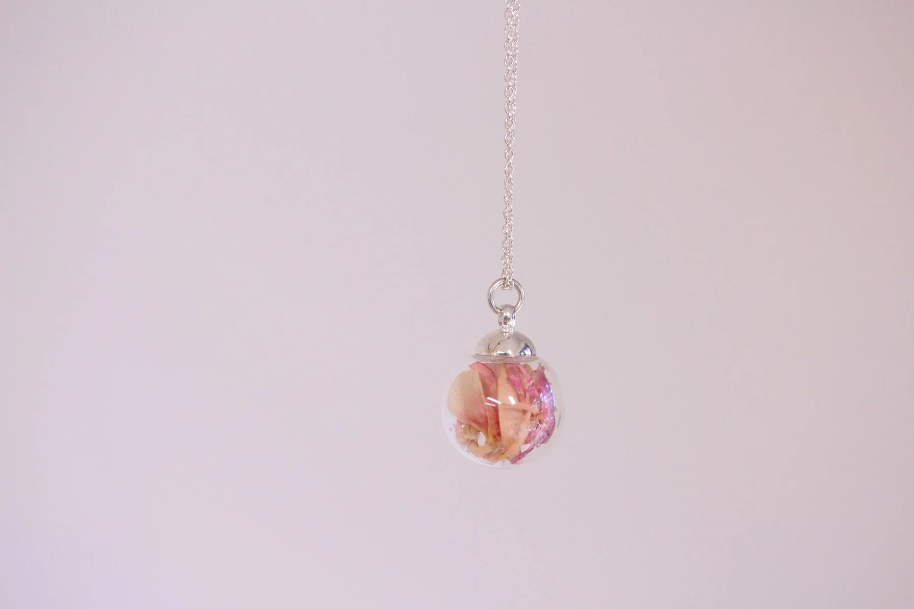 Mixed pink petal Necklace 4 (2).jpg
