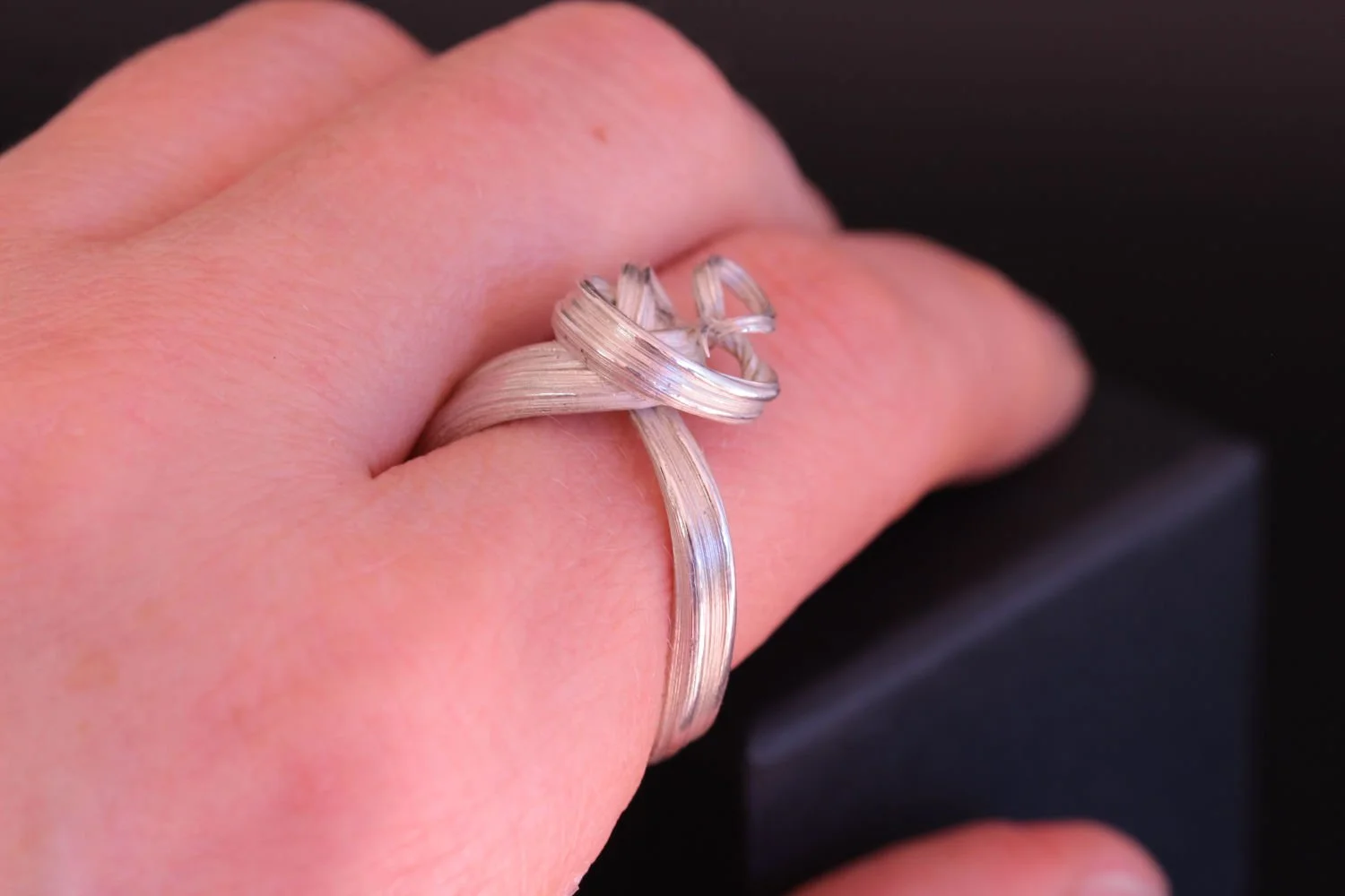 Lizzy Chambers Wrapping Vine Ring Sterling Silver Mitsuro Hikime (68).jpg