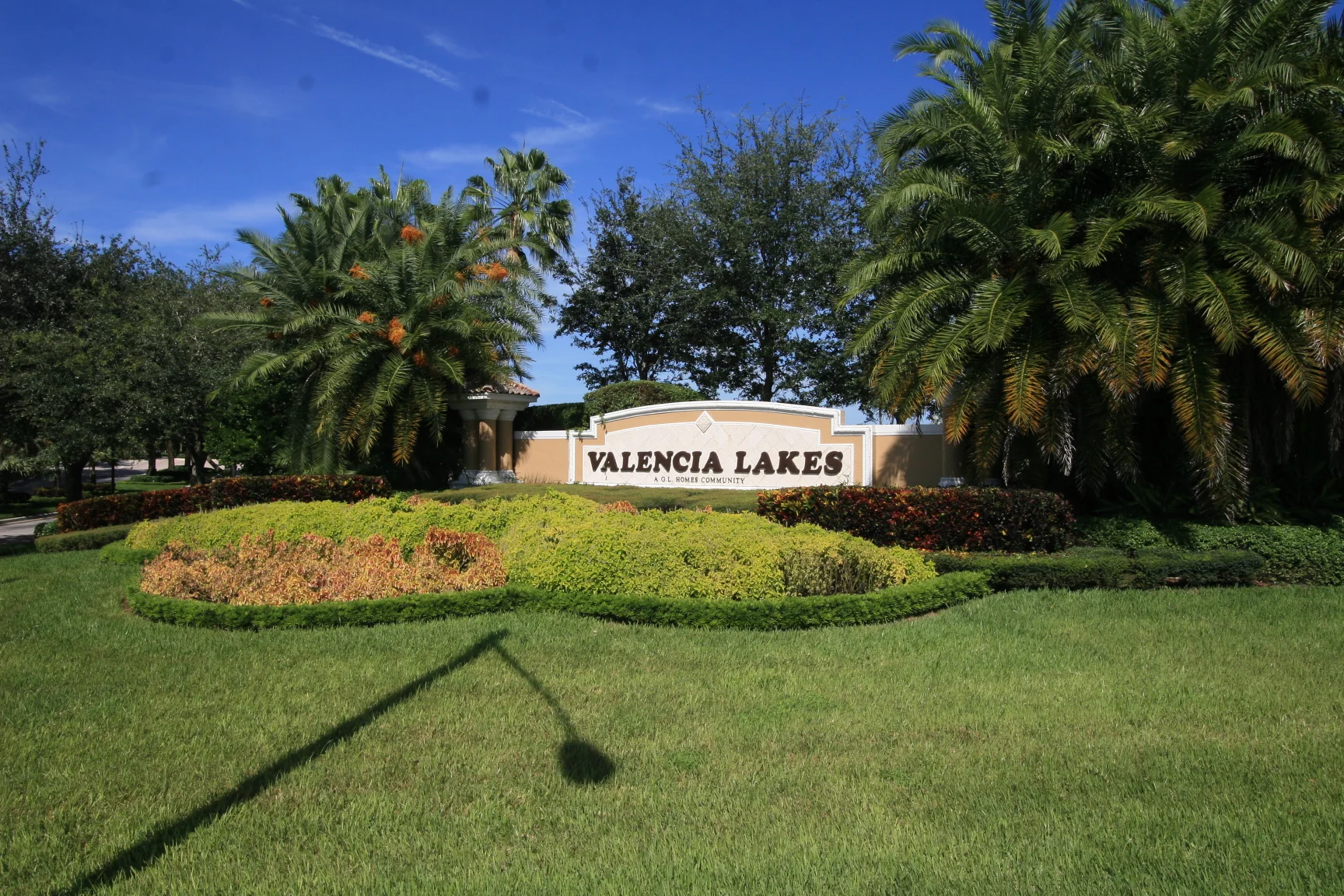 Valencia Lakes.JPG