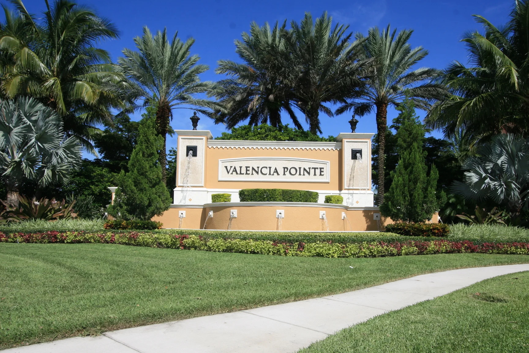 Valencia Pointe.JPG