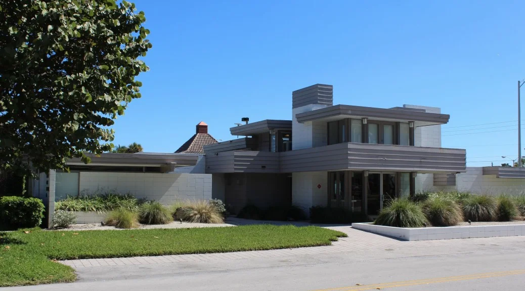shuster-main-1038x576.jpg