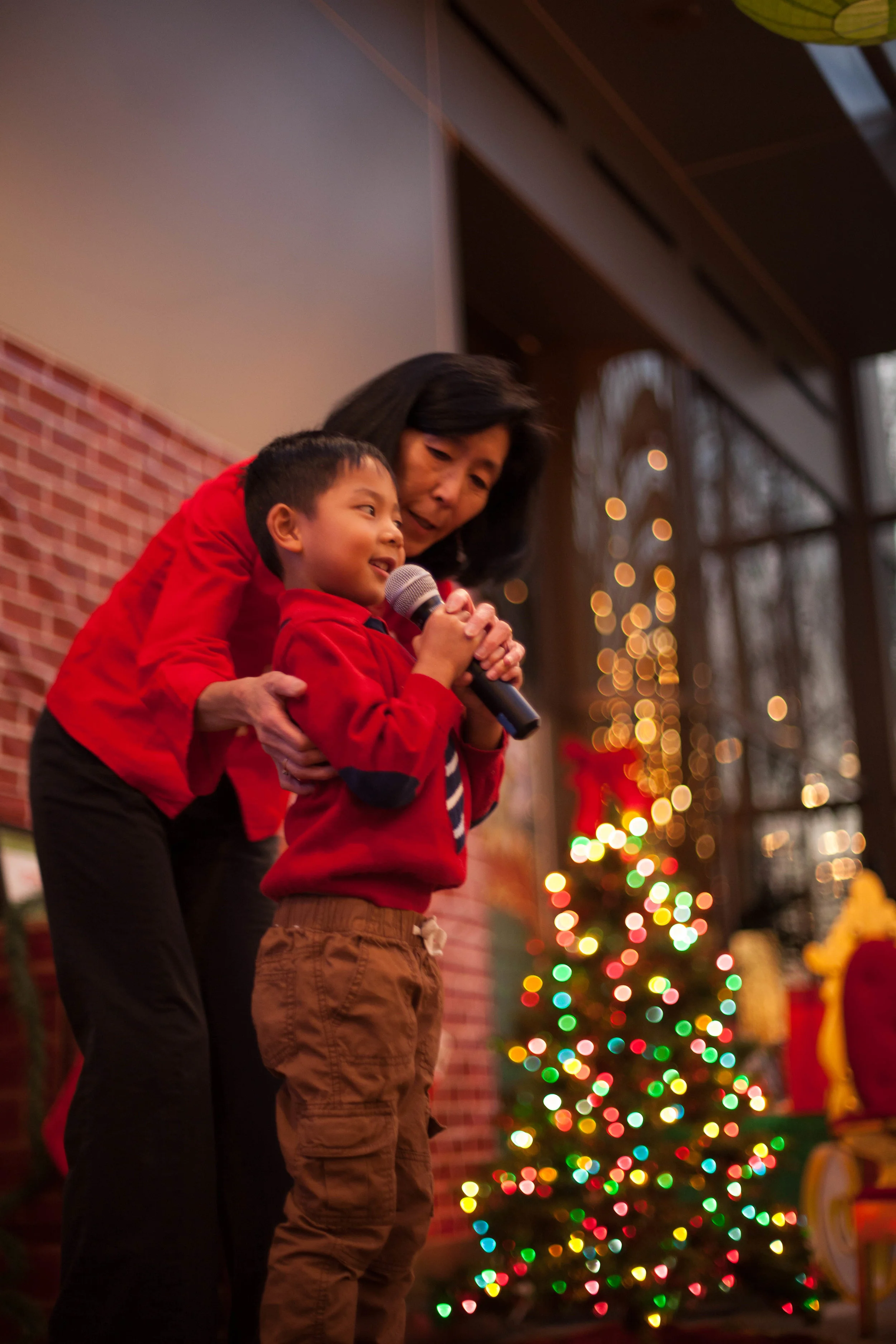 hope-holiday-party-2016_30794950003_o.jpg