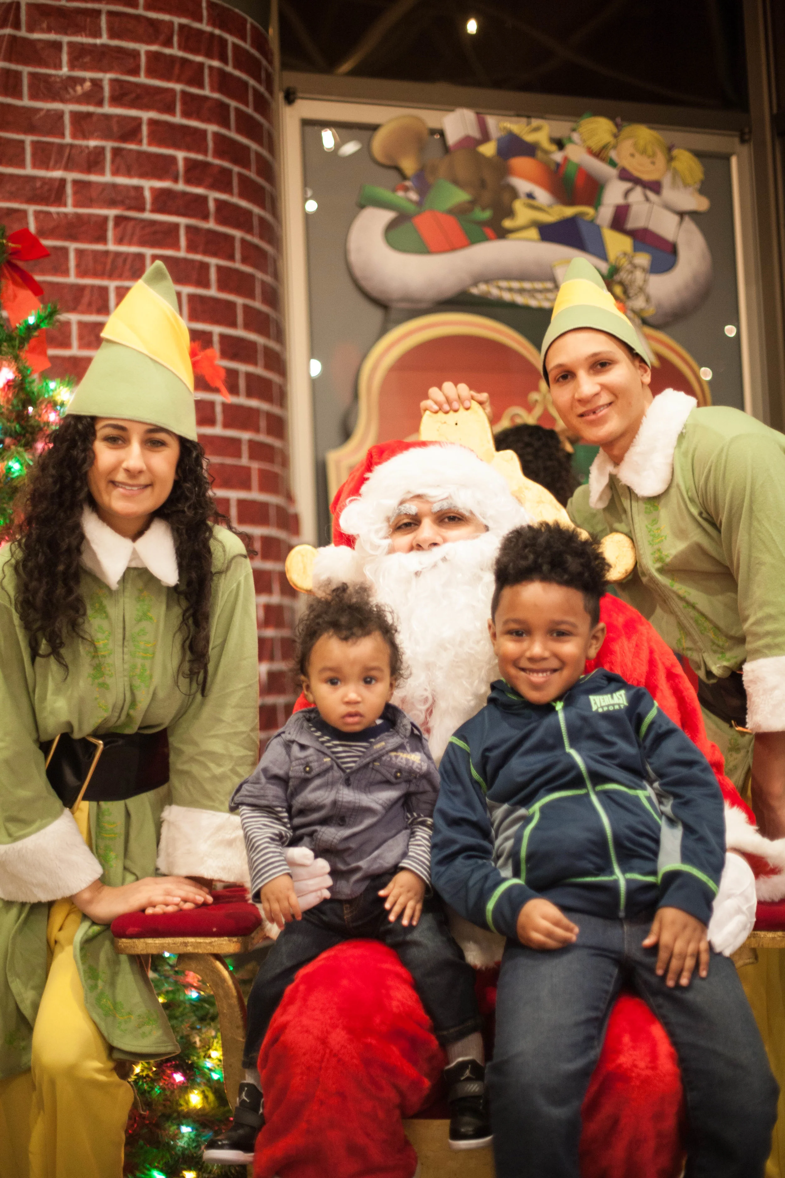 hope-holiday-party-2016_31604836855_o.jpg