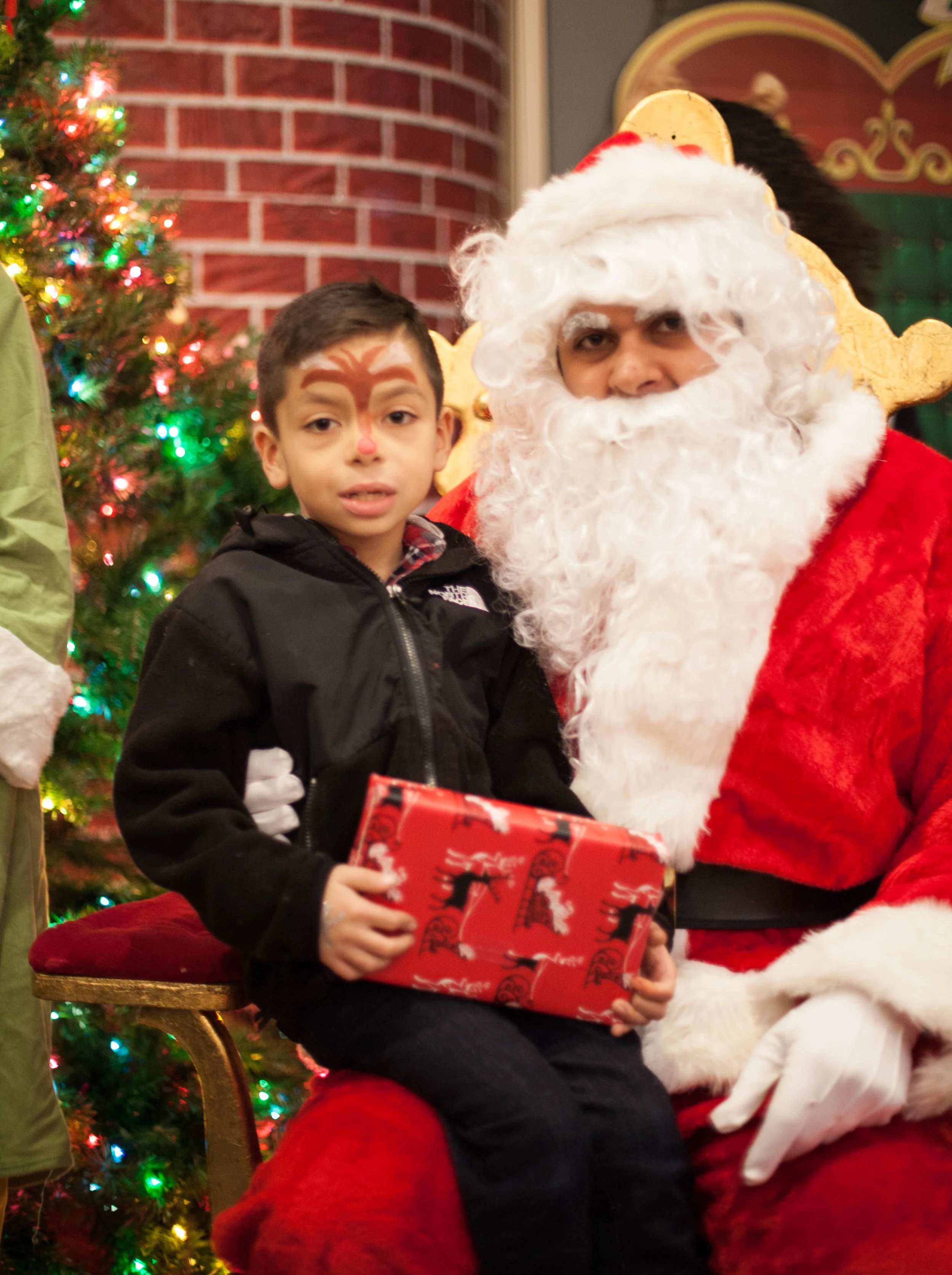 hope-holiday-party-2016_31604849095_o.jpg