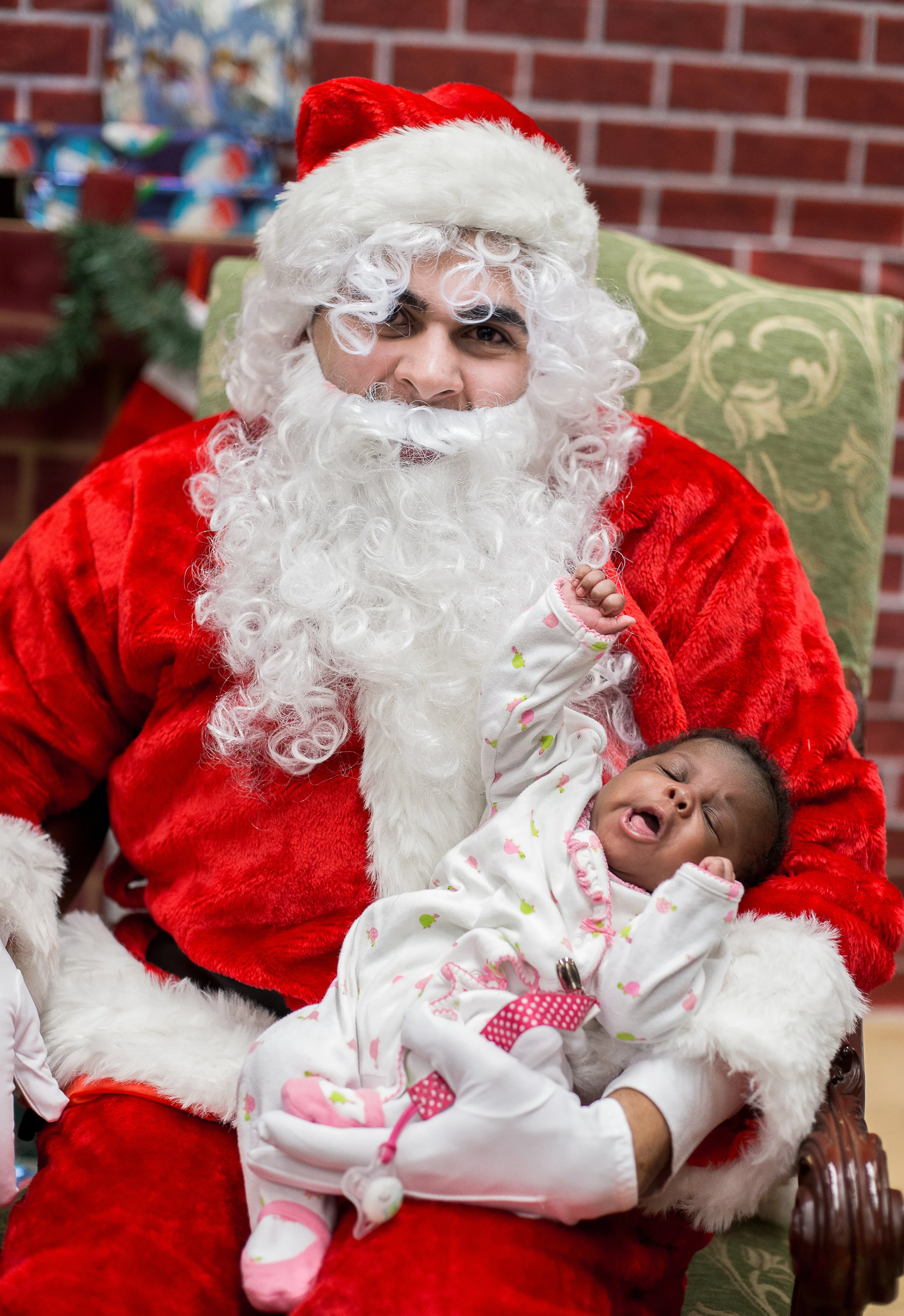 hope-holiday-party_16176499456_o.jpg
