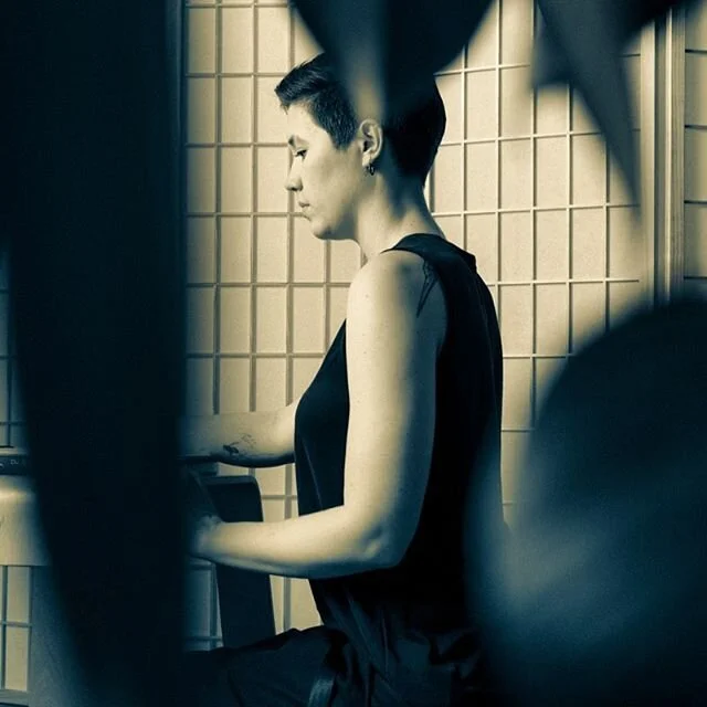 quiet outtakes
.
.
.
#moody_captures #agameoftones #portrait_perfection #portraitsofinstagram #moodygrams #agameofportraits #visualsoflife #gramslayer #justgoshoot #chasingemotions #enter_imagination #portrait_mood #depthobsessed #postmoreportraits