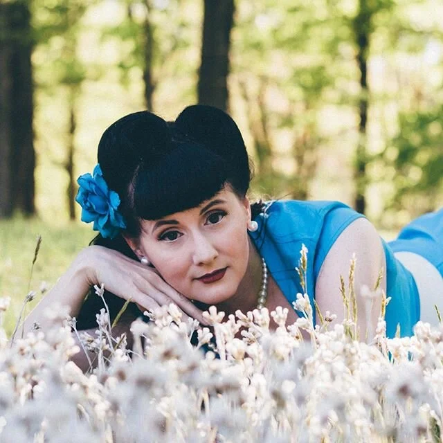 and with a smile and a hint of sarcasm, he said / I beg your pardon but this is my secret garden
.
.
.
#ig_mood #discoverportrait #portraitphotography #profile_vision #postmoreportraits  #portraiture #makeportraits #ftwotw #makeportraitsnotwar #portr