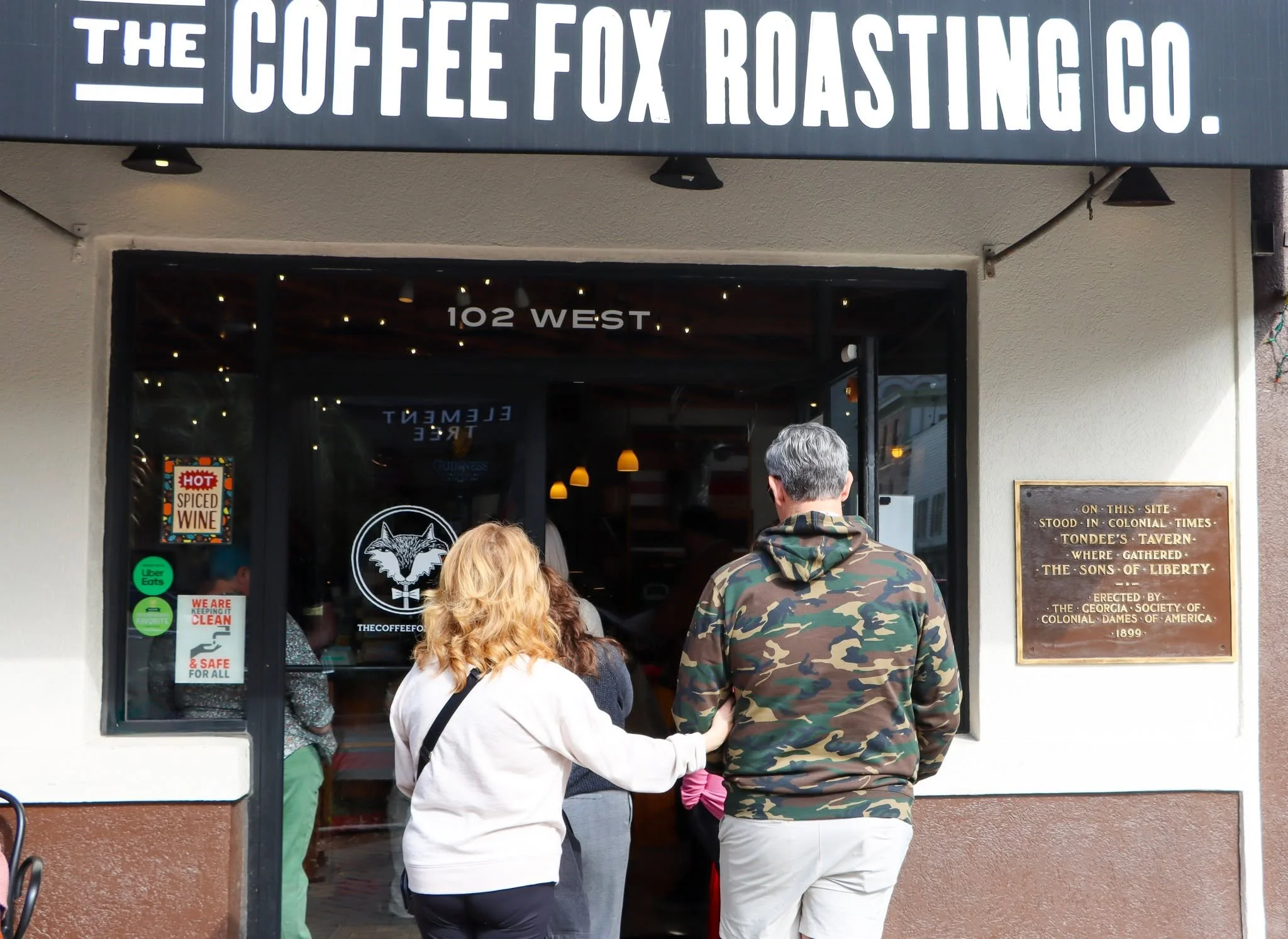 Something sweet for Valentine&rsquo;s Day weekend 💕
Stop in and treat yourself to a coffee and a little pastry at The Coffee Fox.

#TheCoffeeFox #ValentinesWeekend #SavannahEats #CafeTreats #LocalLove