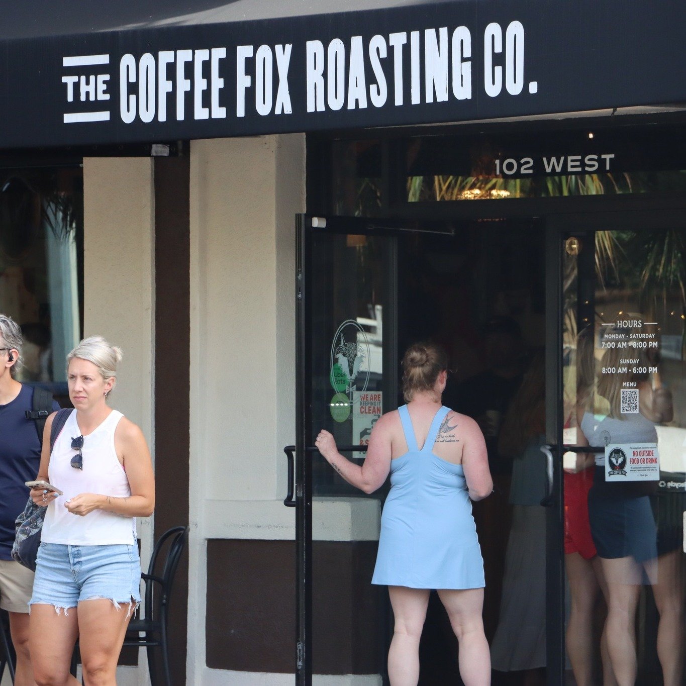 New month, new excuse to make Fridays better.

Lattes &amp; Lone Stars is back tomorrow from 5-8 PM. Start August the right way with $3 hot or iced lattes and $3 Lone Star beers.

Good coffee. Cold beer. First Friday energy.

#LattesAndLoneStars #The