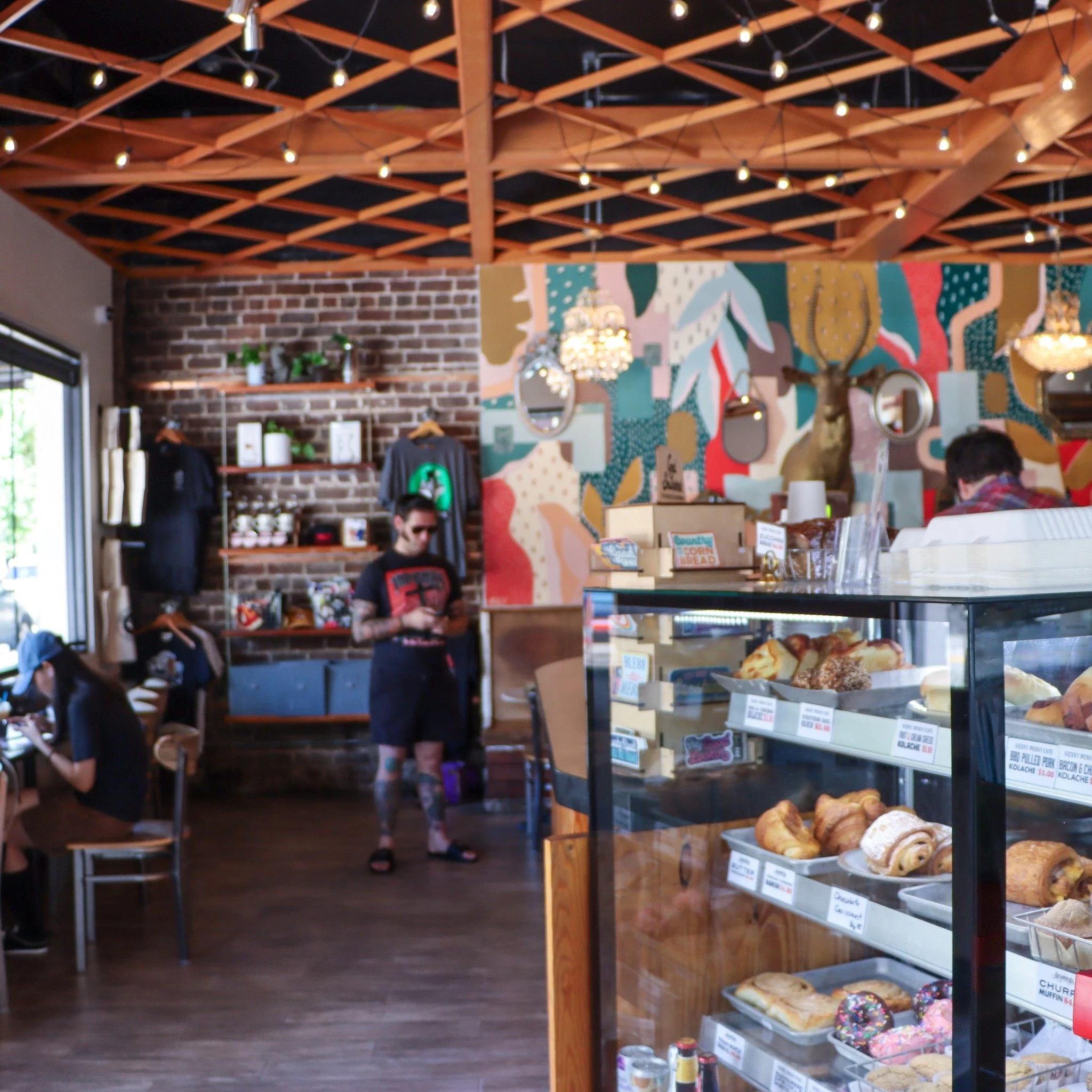 Visiting Savannah this fall? Add us to your photo dump.

Snap a shot of your coffee, whether in-caf&eacute; or at your favorite square, your riverfront views, or wherever the day takes you, and tag @coffeefoxroastingco. ☕️📸

We always love seeing ho