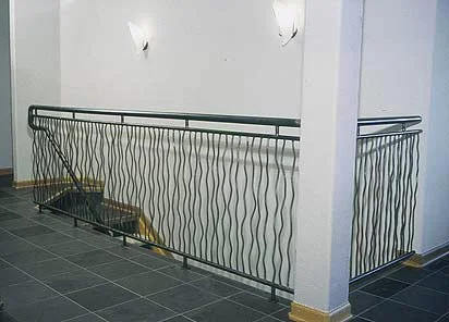 Rail2.jpg