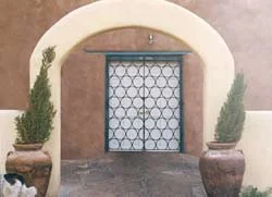 Taosgate3.jpg