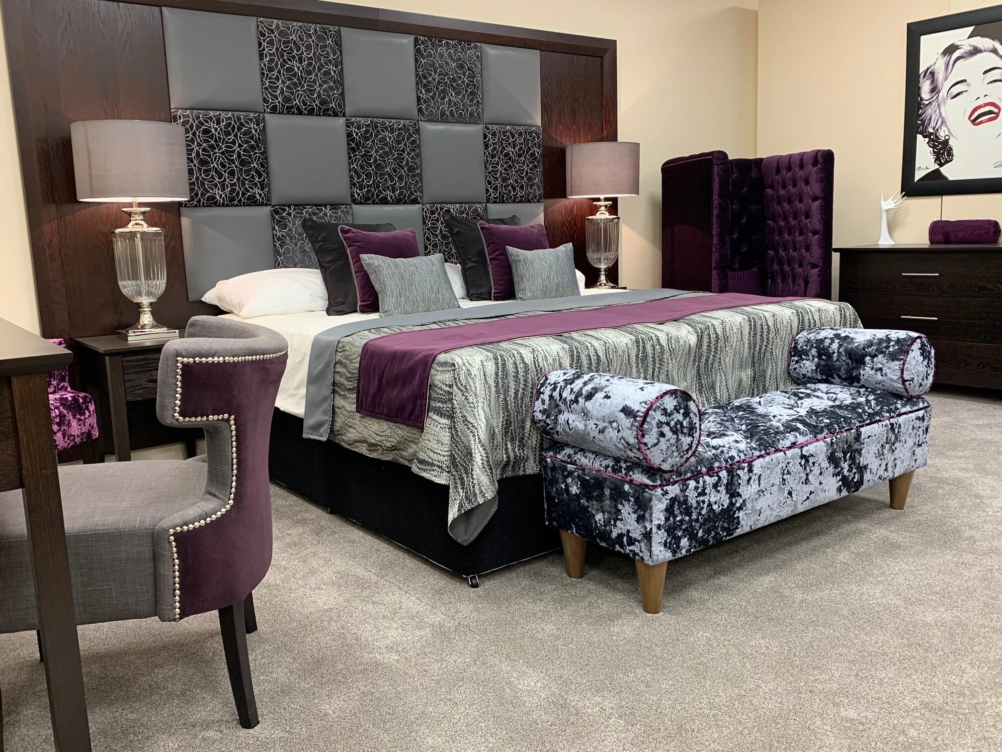 hotels-furnitureJPG.JPG