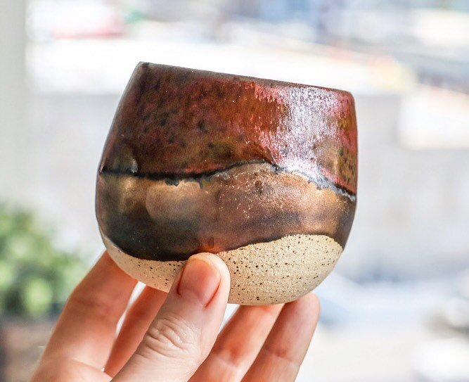 Cheers to the long weekend!
&mdash;
#ceramictumbler #tumblercups #smallcup #handmadecup #potterycup #cheerstotheweekend