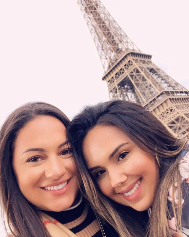 Drinking wine and watching the sunset under the Eiffel Tower nothing like it.. love you @dannieslife_ 🇫🇷
