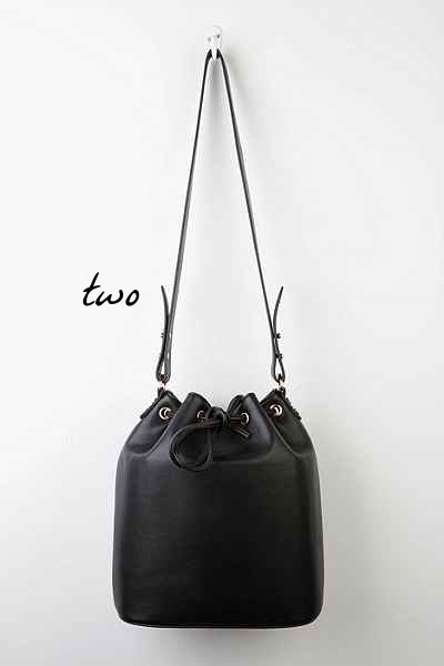 Cooperative structured bucket bag - Urban Outfitters