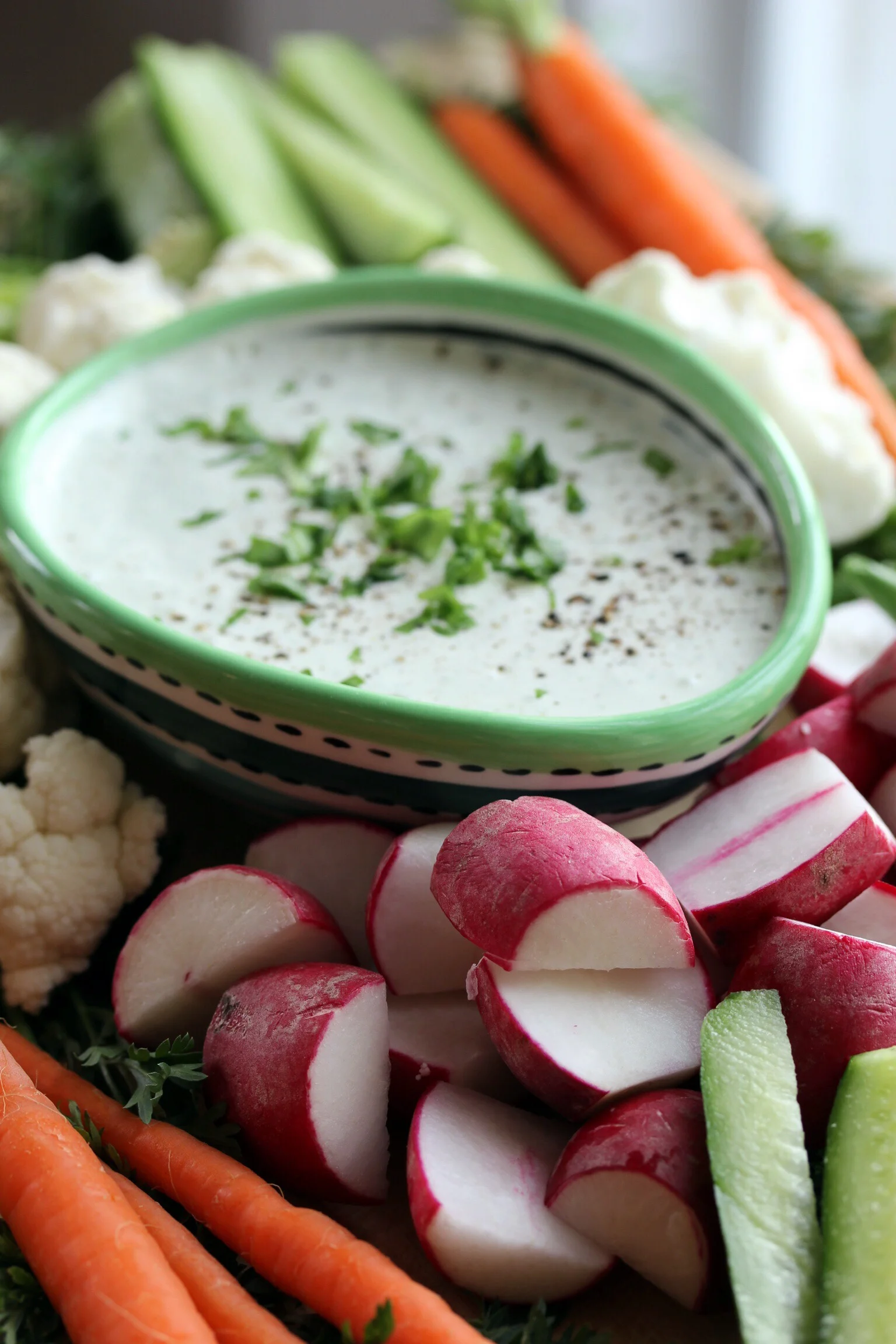 Crudités with green goddess dip