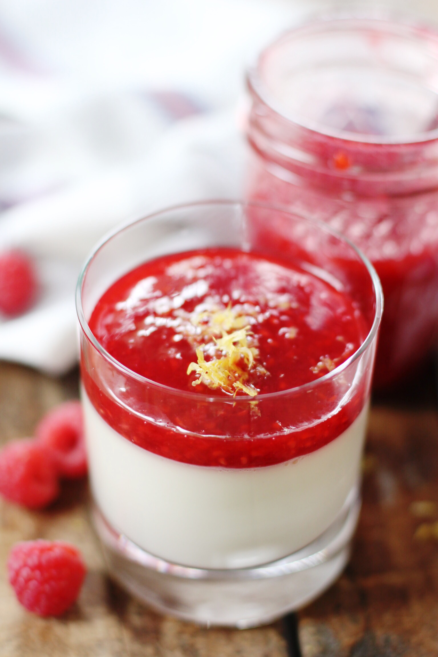 Vanilla bean panna cotta with raspberry coulis — The Pastiche