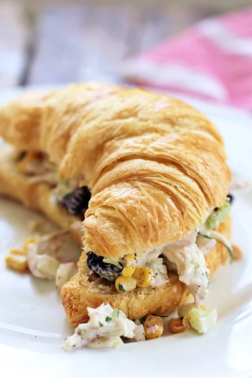 Chicken salad with blackberries and sweet corn