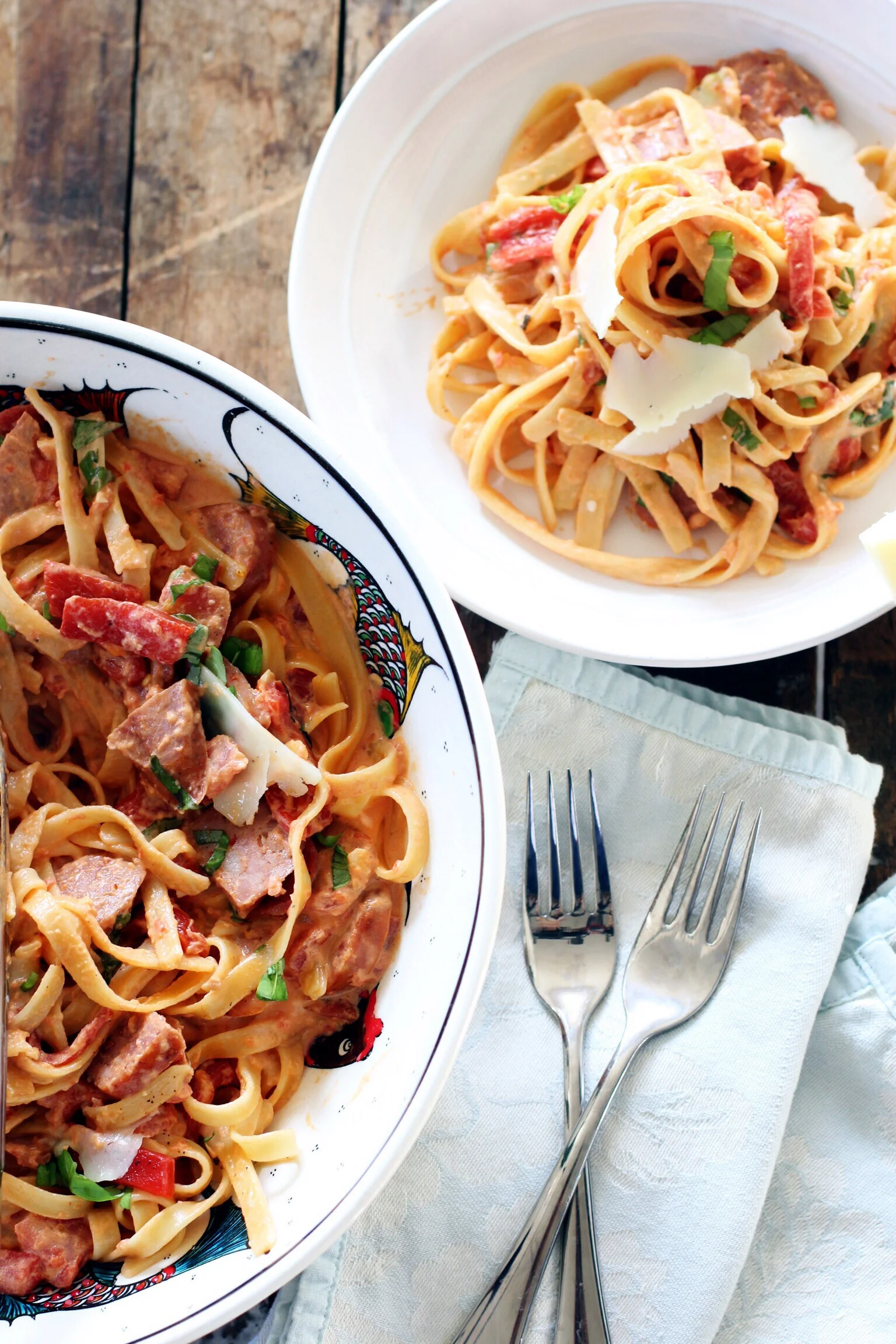 Fettuccine With Vodka Cream Sauce Roasted Red Peppers And Andouille Sausage The Pastiche