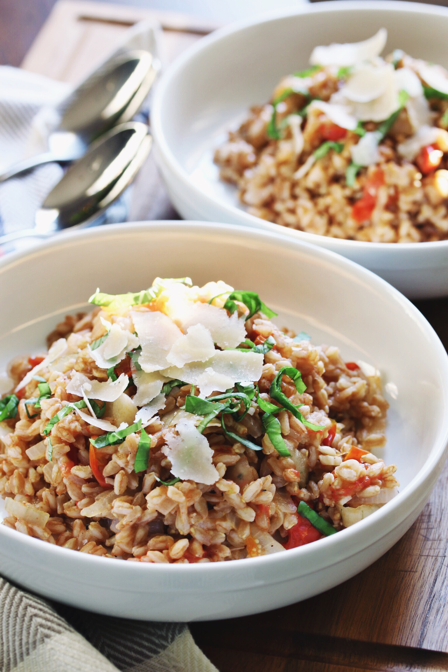 One-pot farro with tomatoes