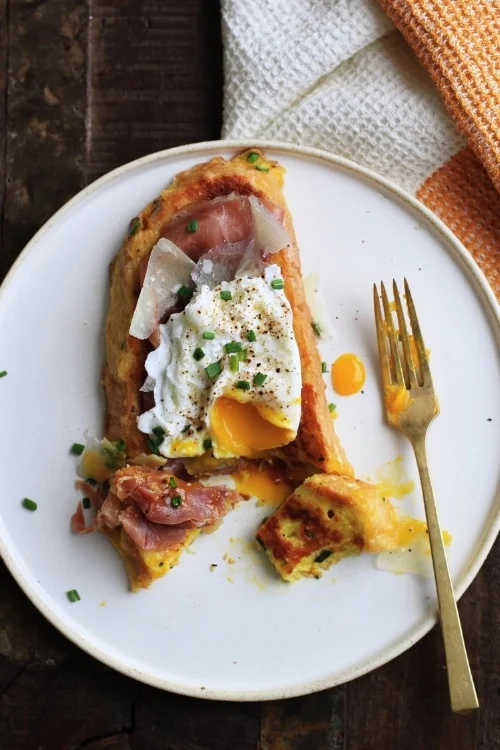 Herb French toast with prosciutto and Parmesan