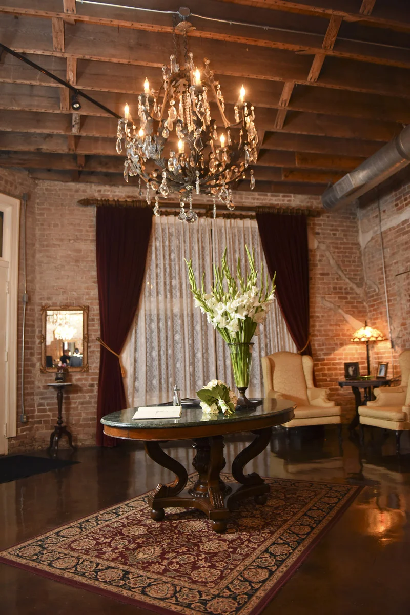 butlers-courtyard-wedding-venue-historic-houston-photos
