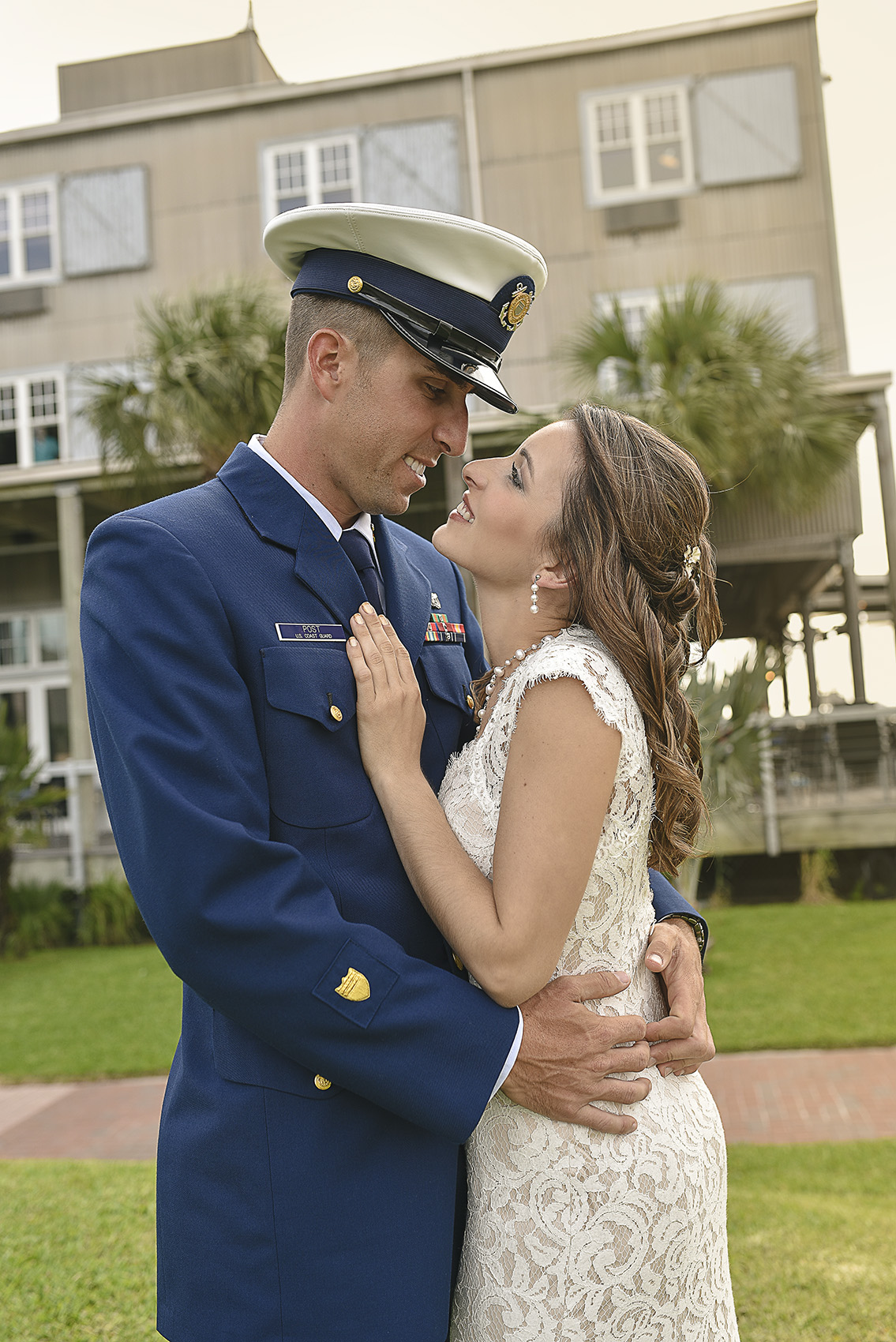 Houston Galveston Modern classy romantic Miltary wedding photography amber_chad_2048.jpg