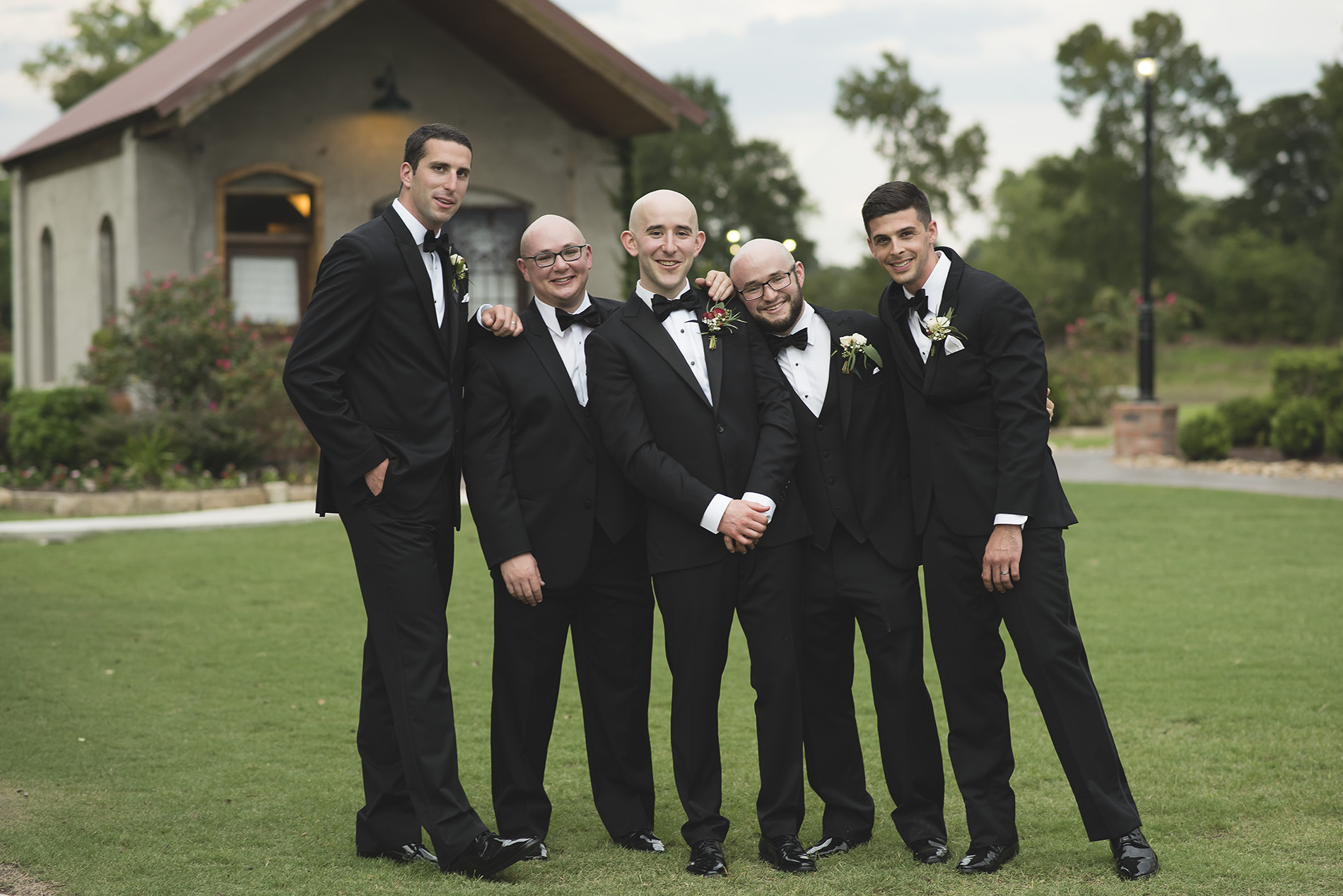 Houston-venue-Olde-Dobbin-Station-Romantic-Classic-Wedding-Photographer-083.jpg