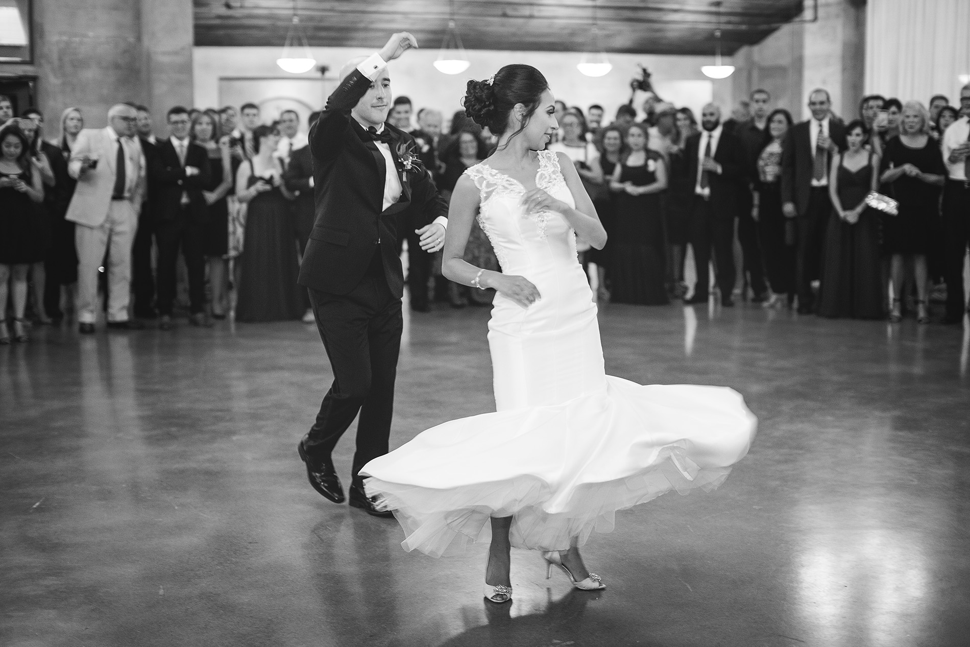 Houston-venue-Olde-Dobbin-Station-Romantic-Classic-Wedding-Photographer-093.jpg