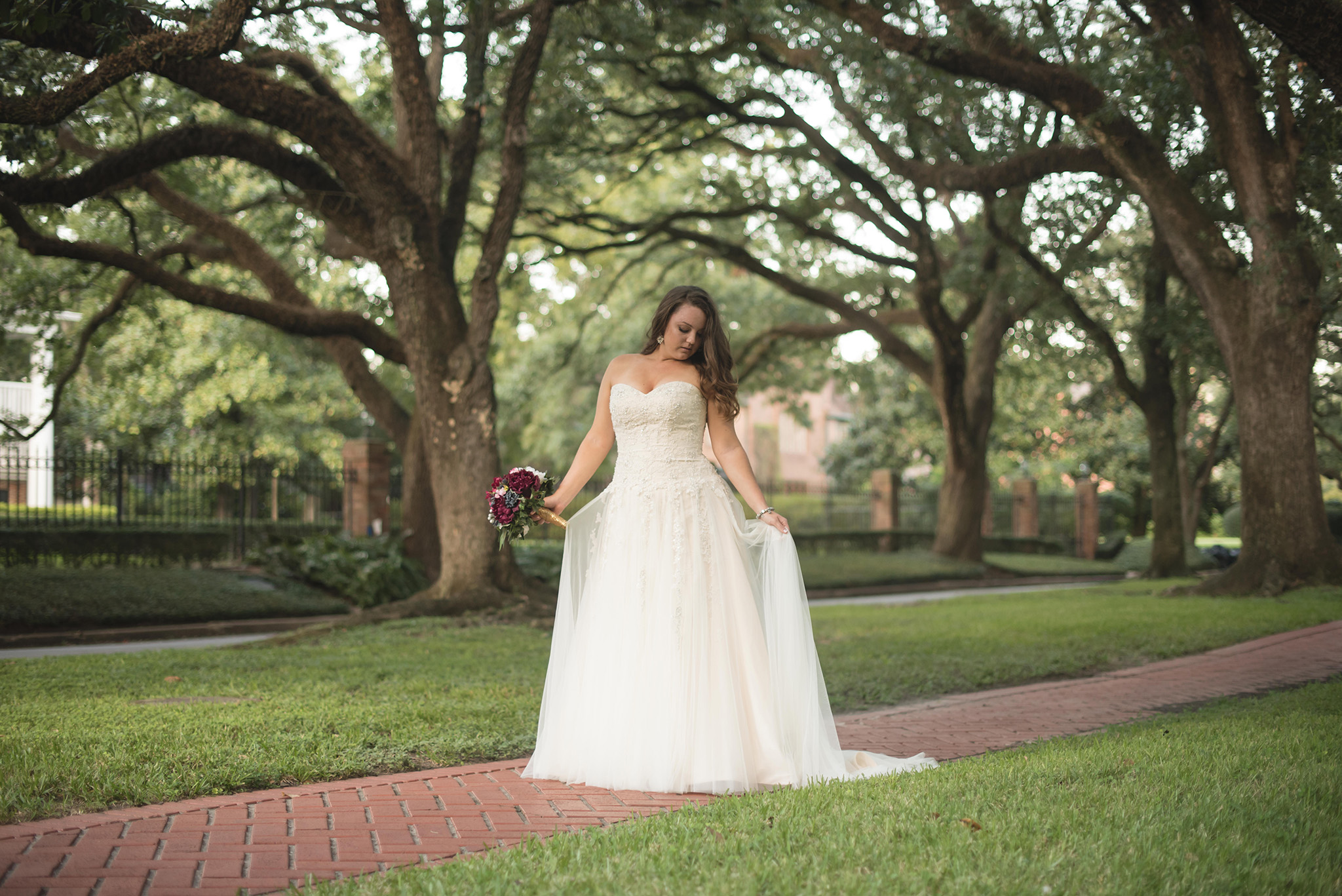 Boulevard-Oaks-Houston-Bridal-photo-session-kim-29.jpg