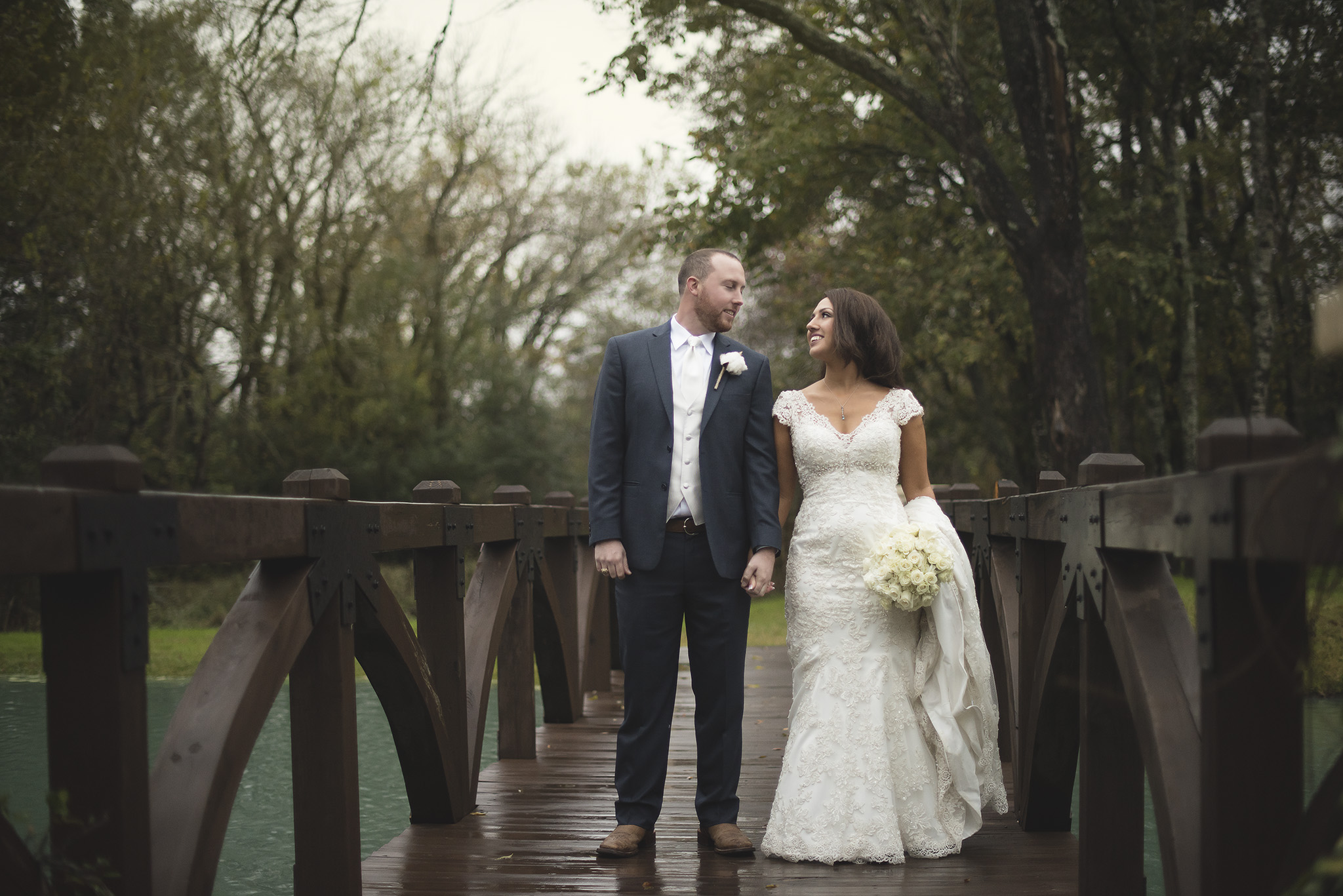 The-springs-Katy-Stone-Creek-Hall-Houston-rustic-country-wedding-venue-photography