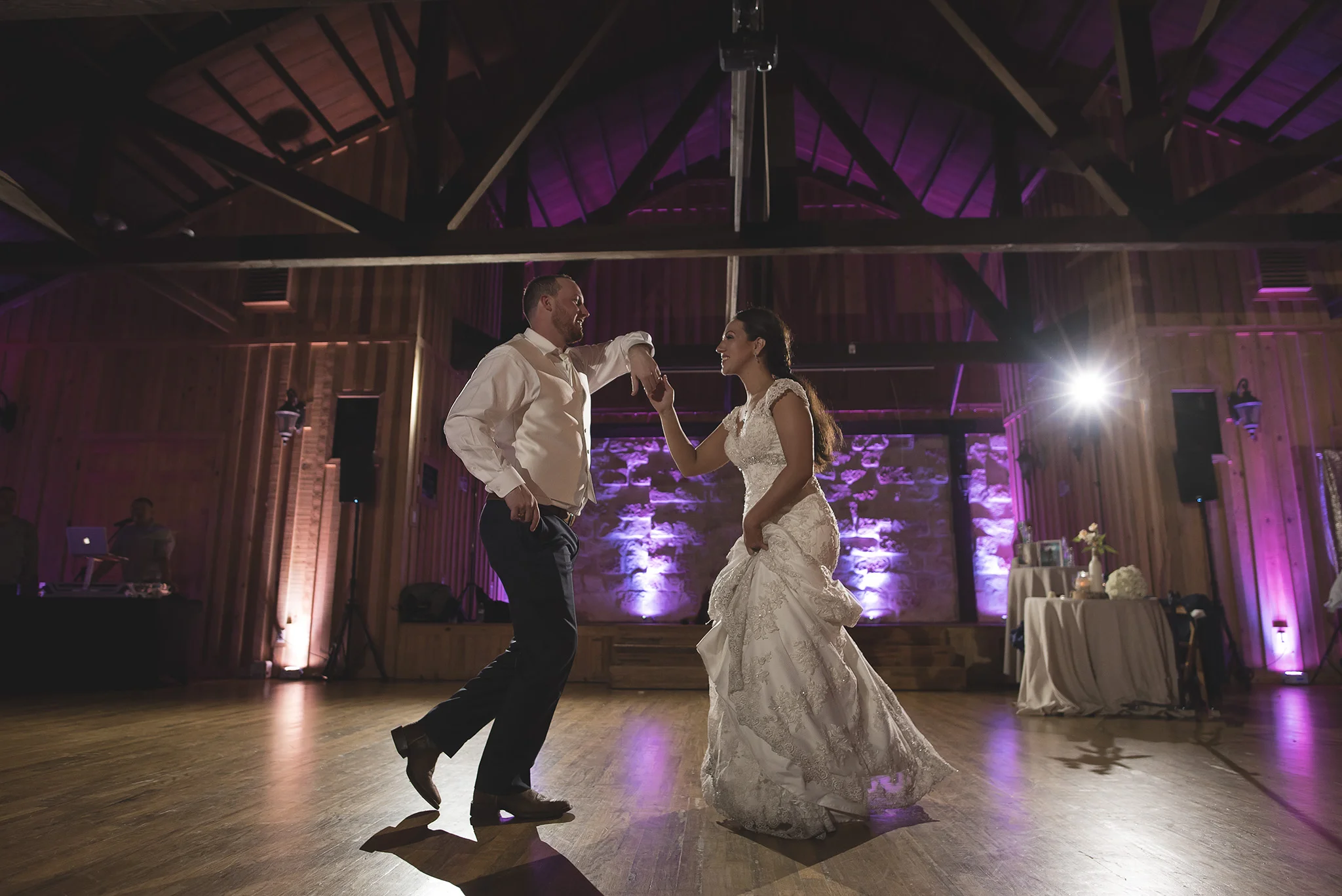 The-springs-Katy-Stone-Creek-Hall-Houston-rustic-country-wedding-venue-photography