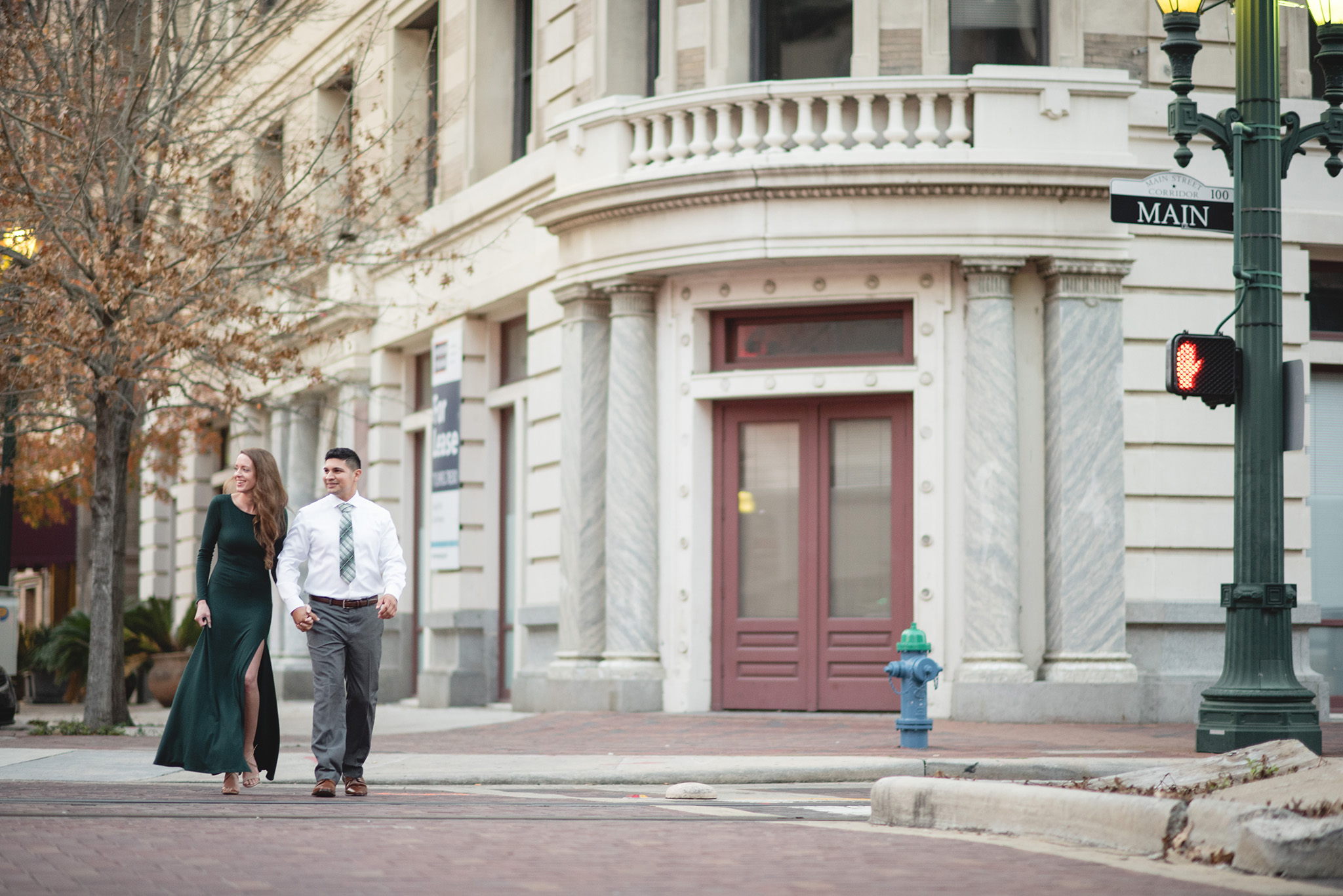 Houston-lifestyle-downtown-main-street-urban-classy-engagement-photographer