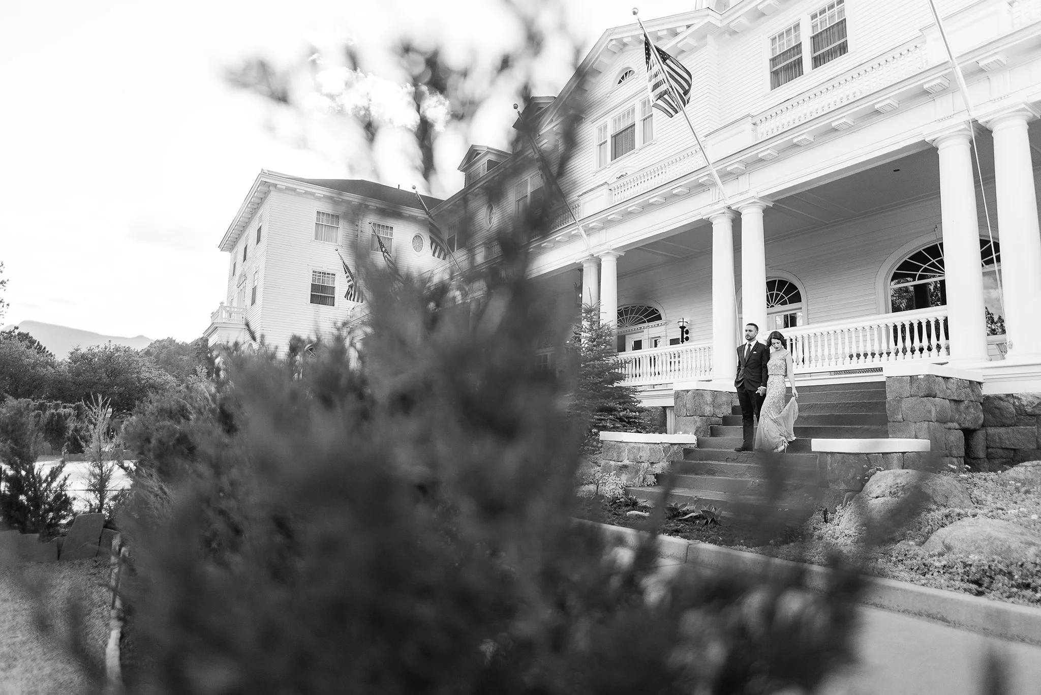 Stanley-hotel-estes-park-vintage-engagement-session-photographer