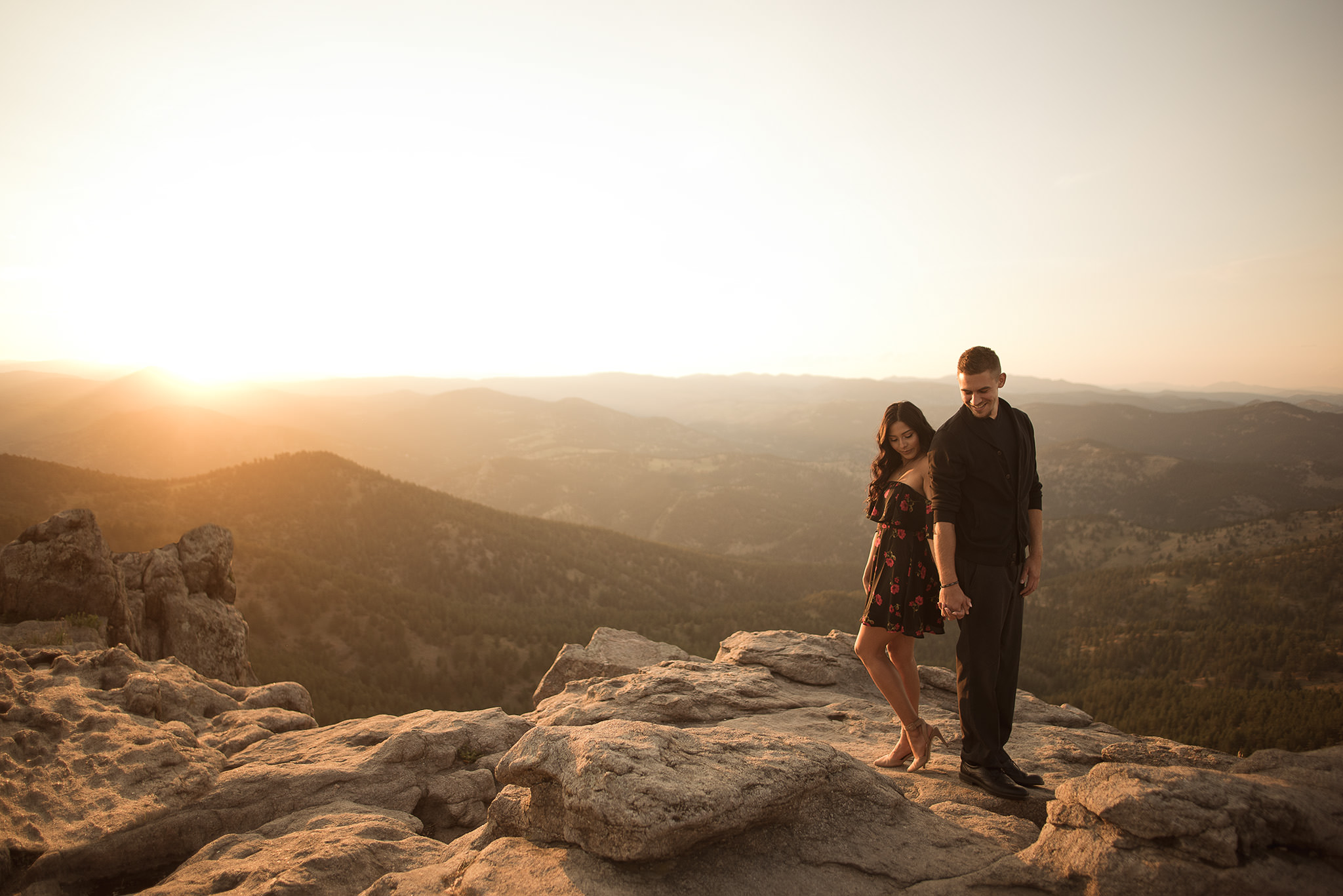 Boulder-colorado-lost-gulch-outlook-engagement-session-mountain-top