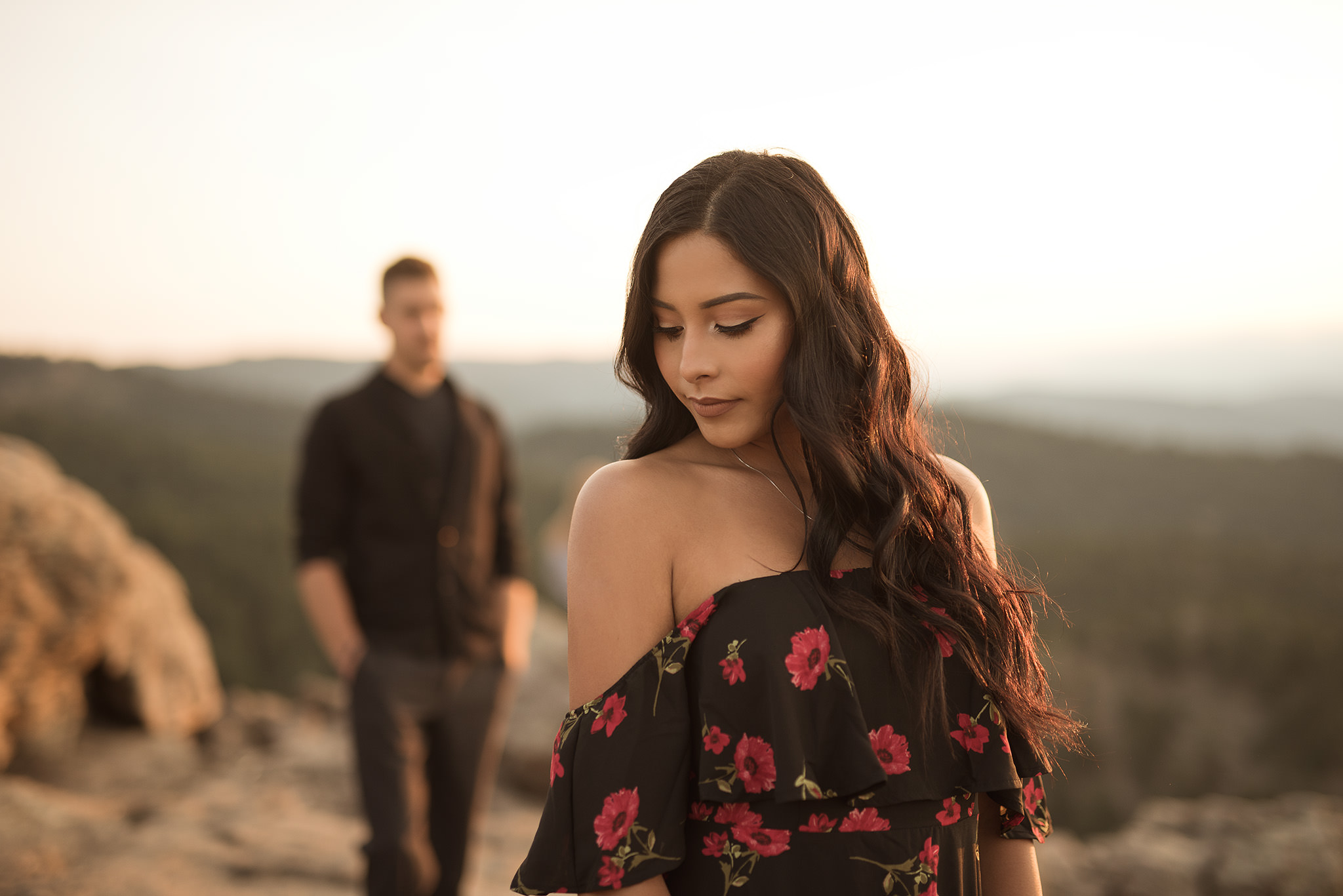 Boulder-colorado-lost-gulch-outlook-engagement-session-mountain-top