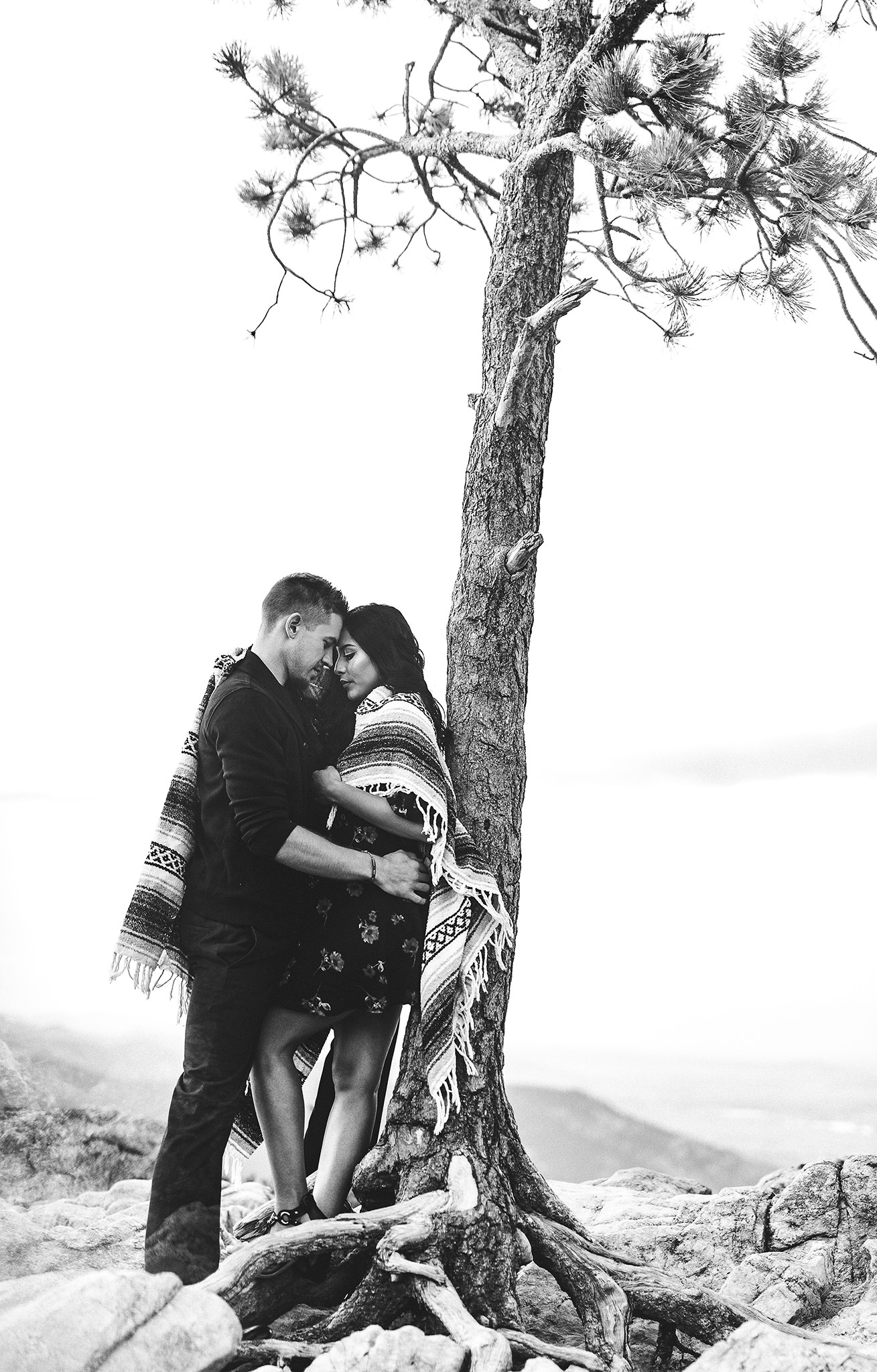 Boulder-colorado-lost-gulch-outlook-engagement-session-mountain-top