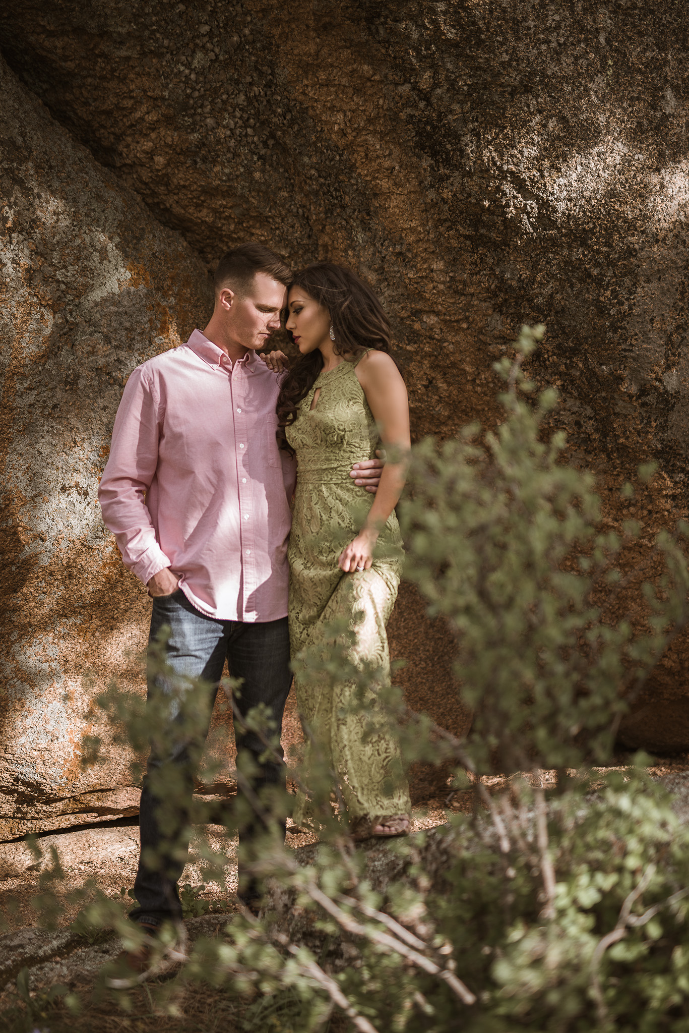 Estes-park-colorado-black-canyon-inn-engagement-photographer