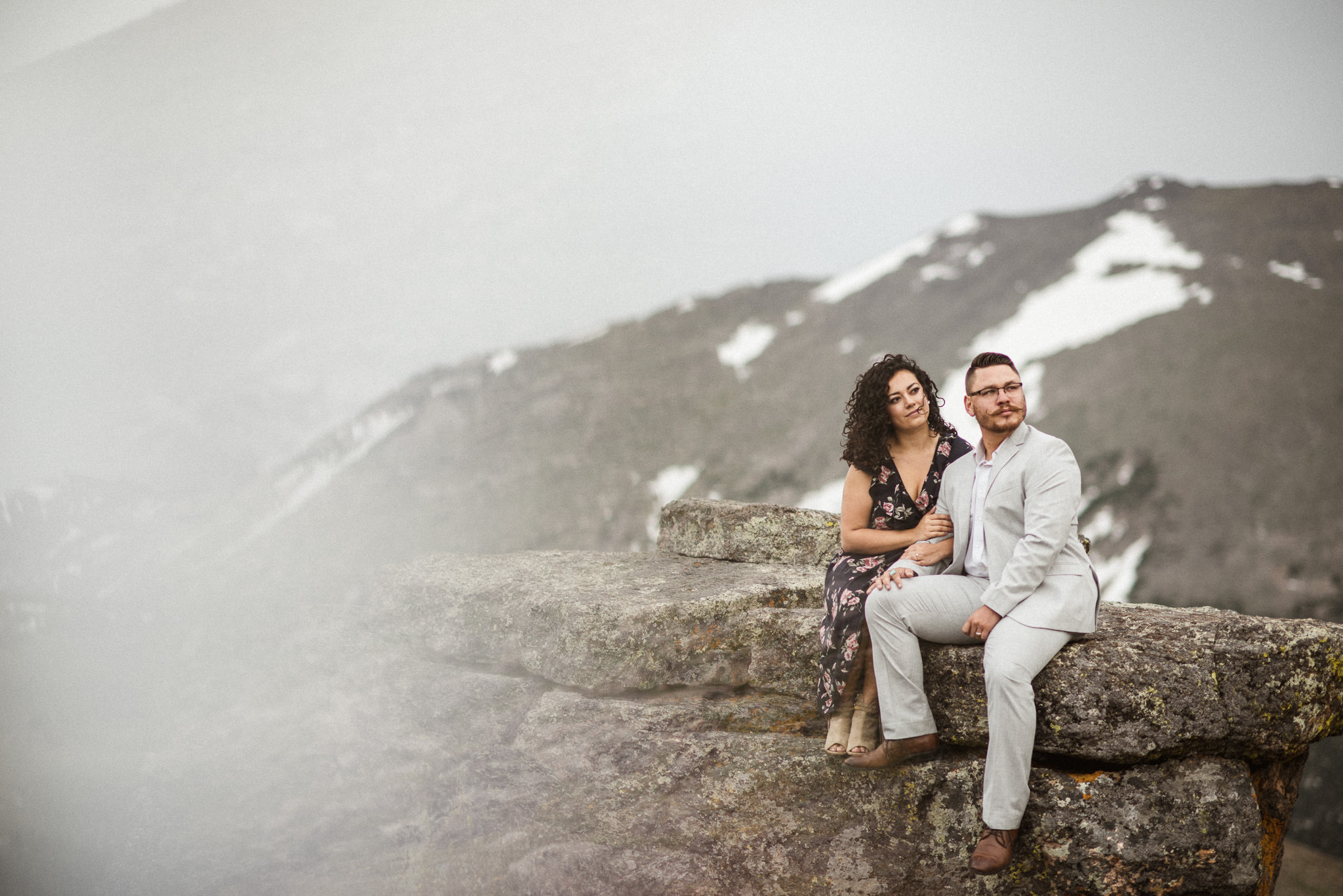 Rocky-Mountain-National-Park-Colorado-Engagement-session-adventure-photography