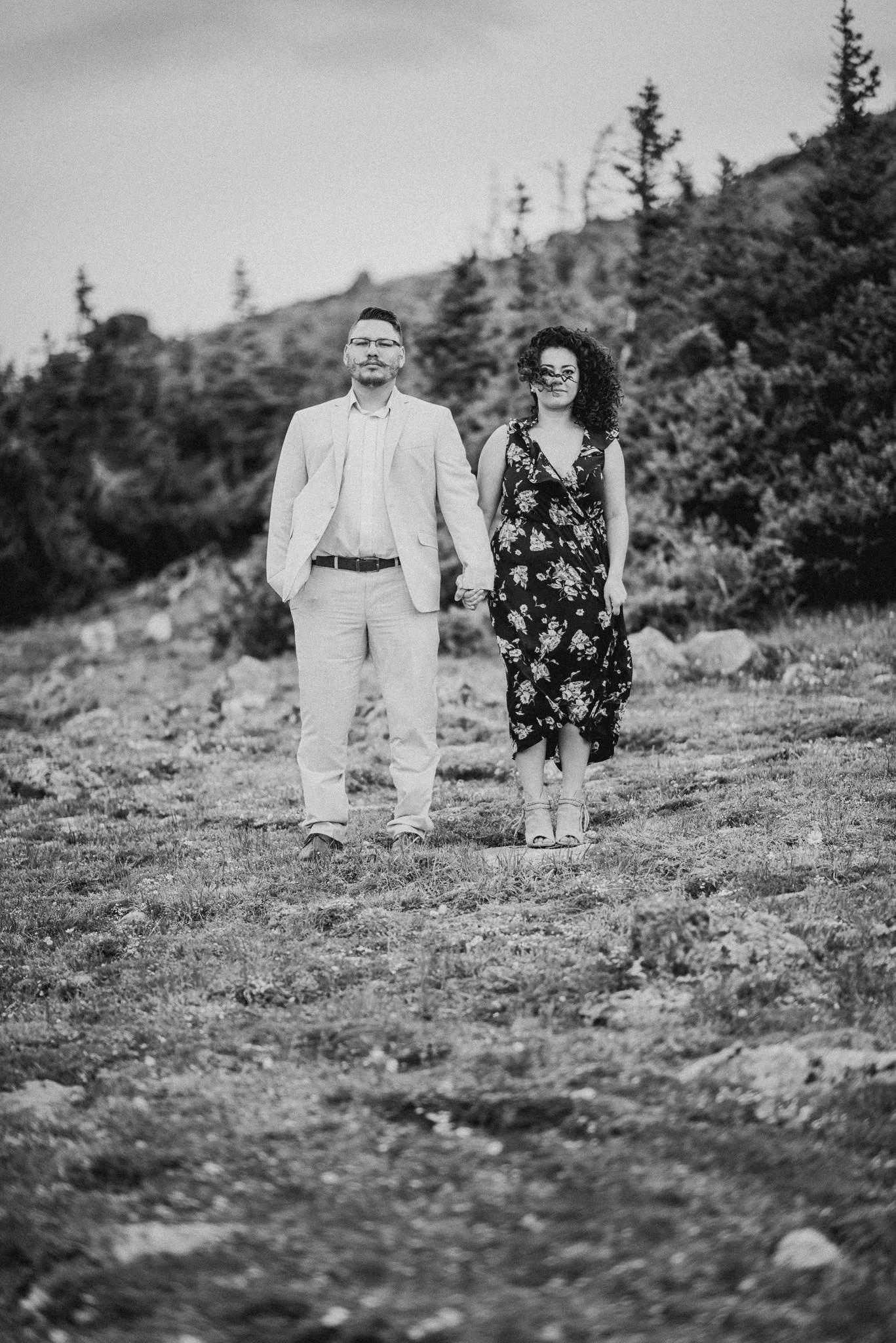 Rocky-Mountain-National-Park-Colorado-Engagement-session-adventure-photography