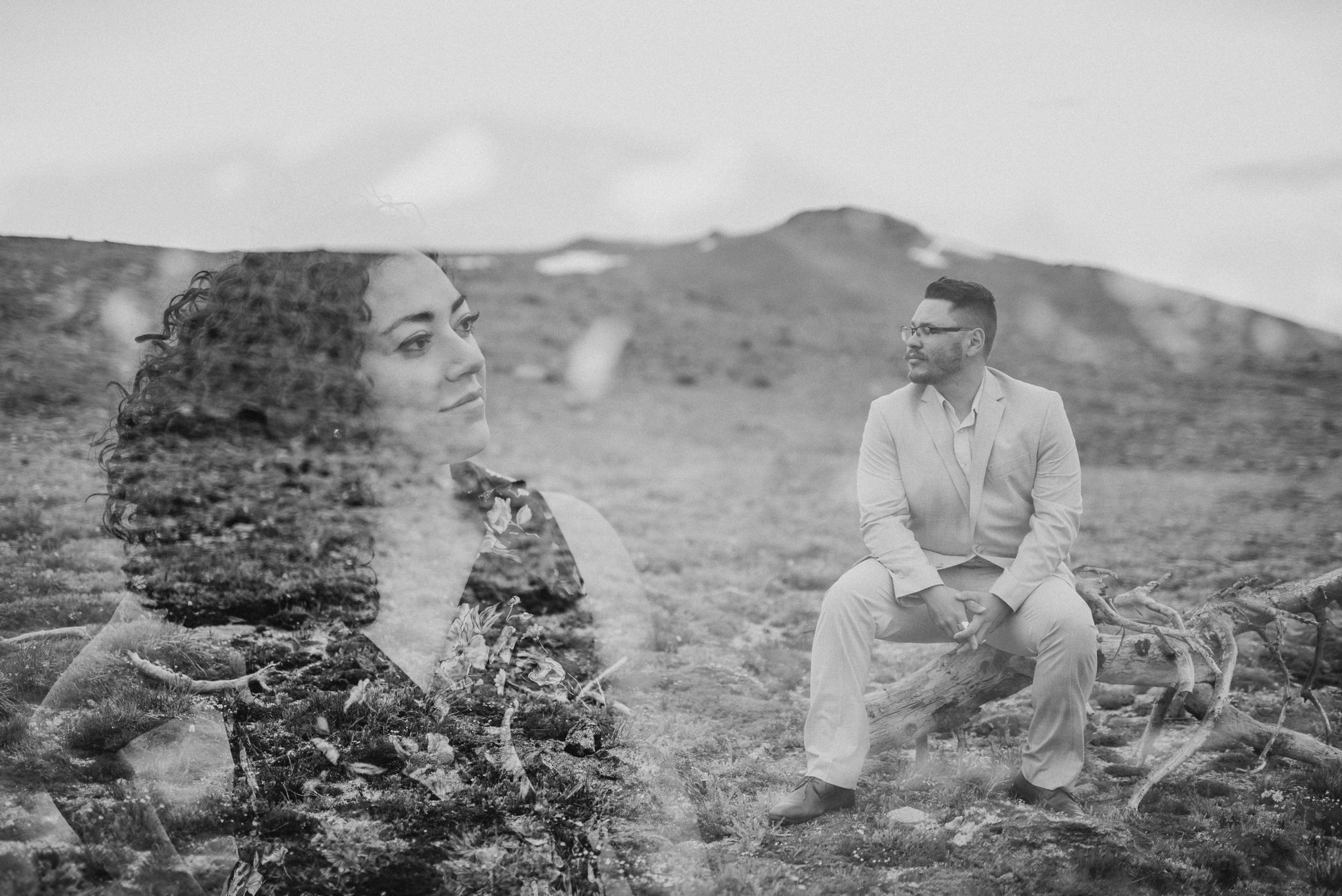 Rocky-Mountain-National-Park-Colorado-Engagement-session-adventure-photography