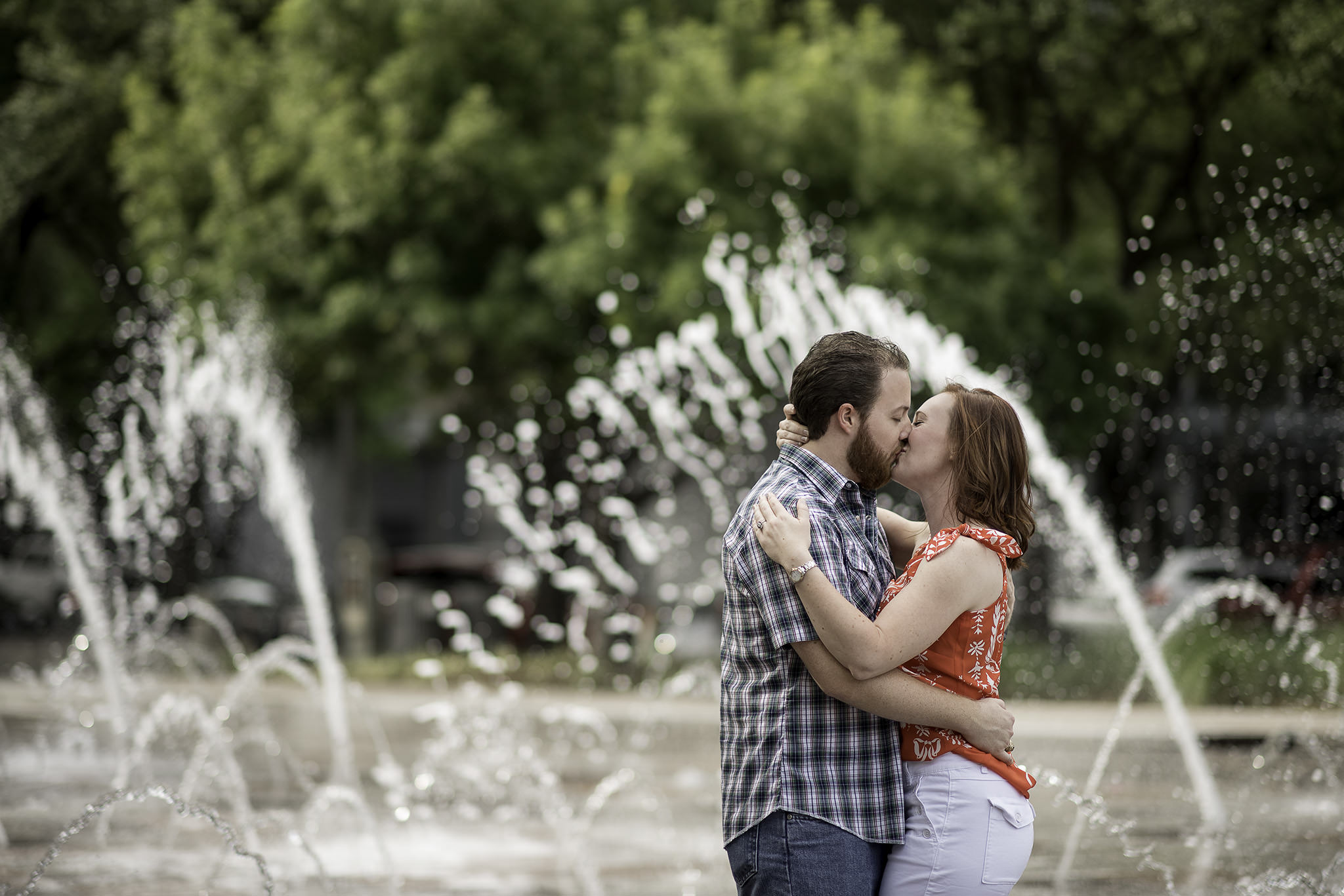 Houston-Discovery-green-Park-engagement-session-photography