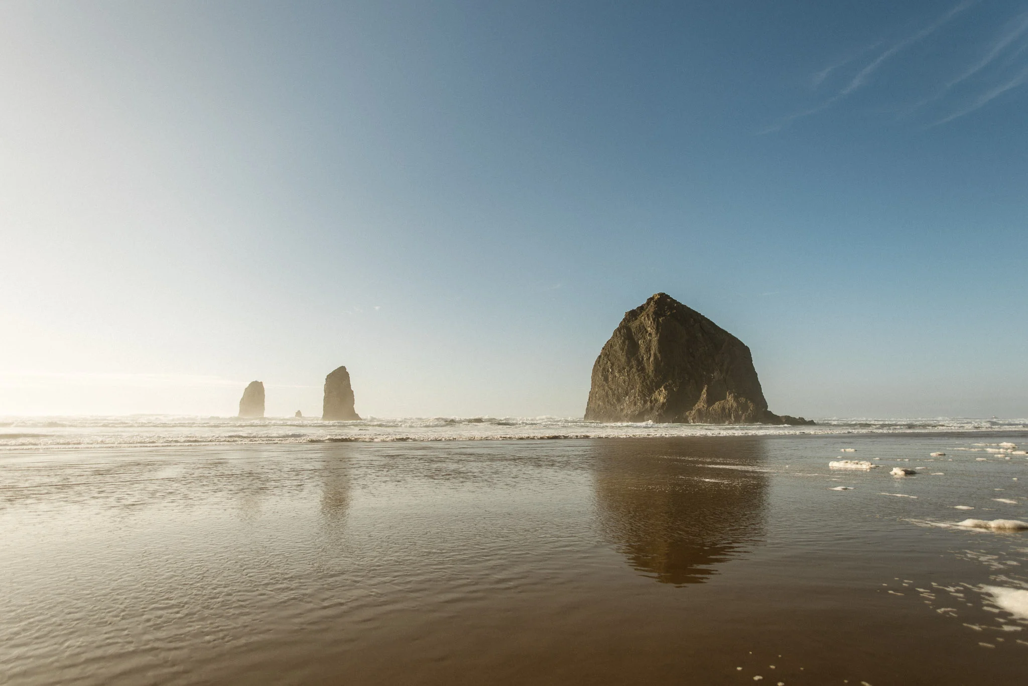 Cannon-Beach-Oregon-Adventure-elopement-engagement-photographer-1