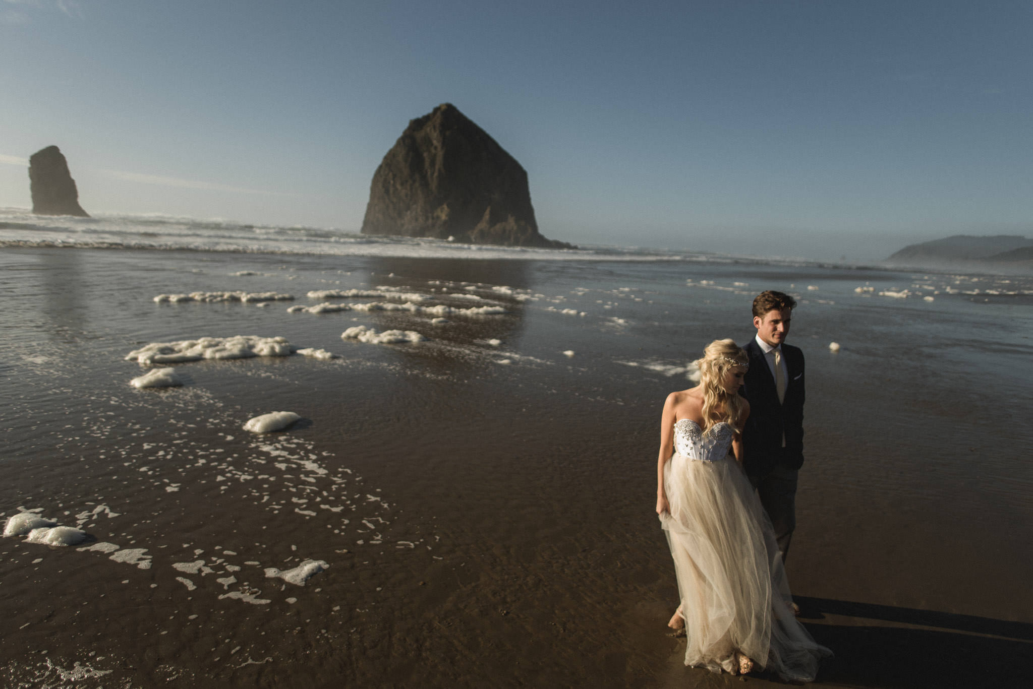 Cannon-Beach-Oregon-Adventure-elopement-engagement-photographer-haystack-rock-9