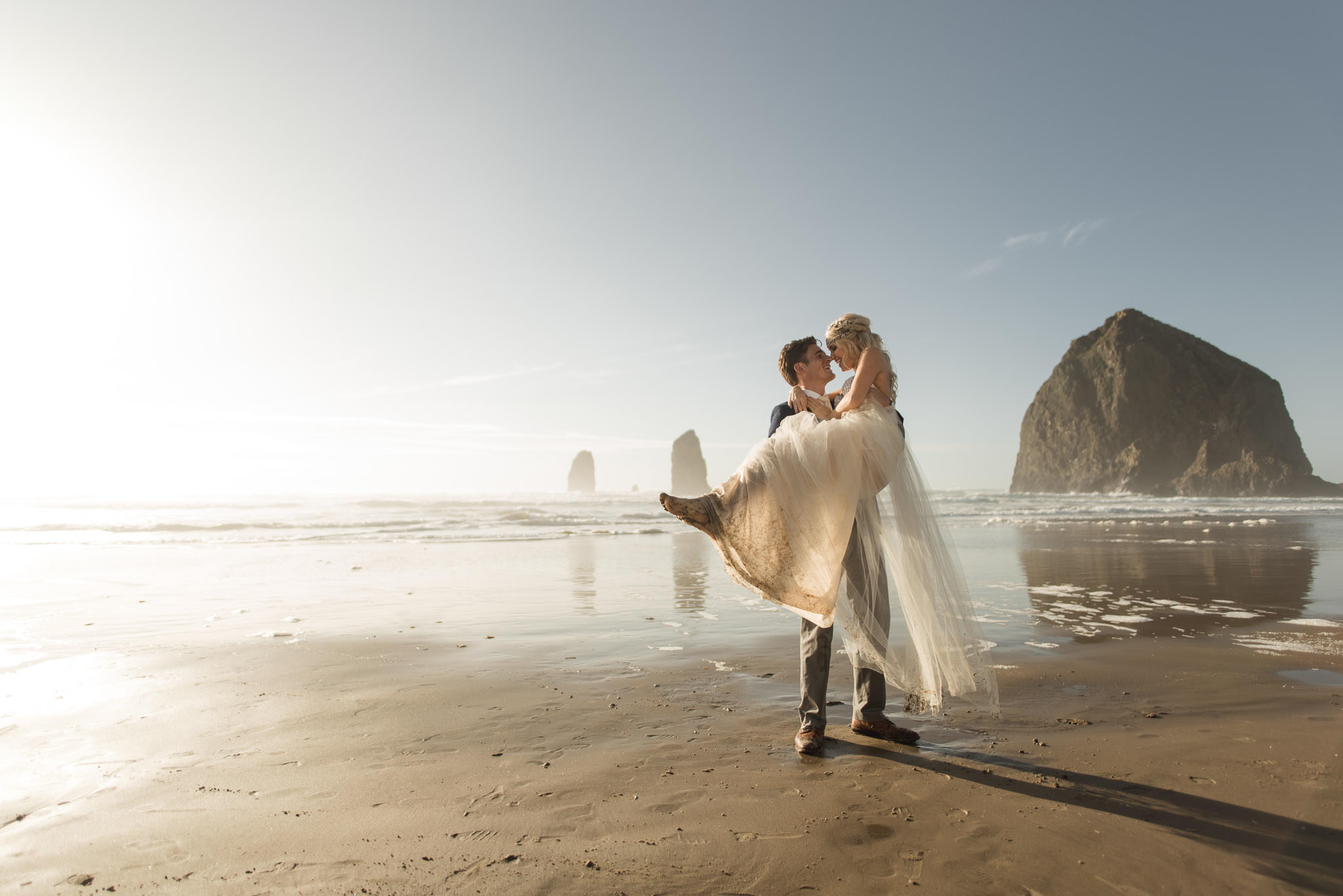 Cannon-Beach-Oregon-Adventure-elopement-engagement-photographer-haystack-rock-10