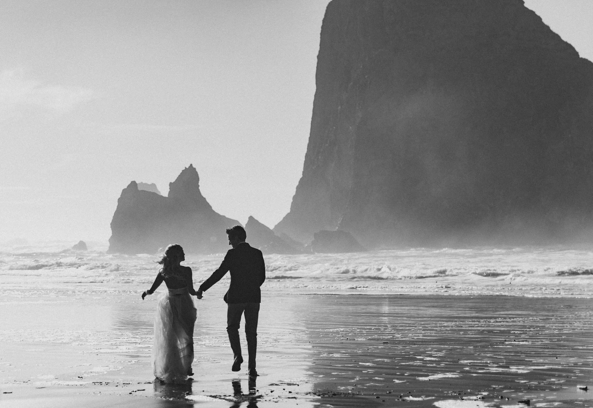 Cannon-Beach-Oregon-Adventure-elopement-engagement-photographer-haystack-rock-13