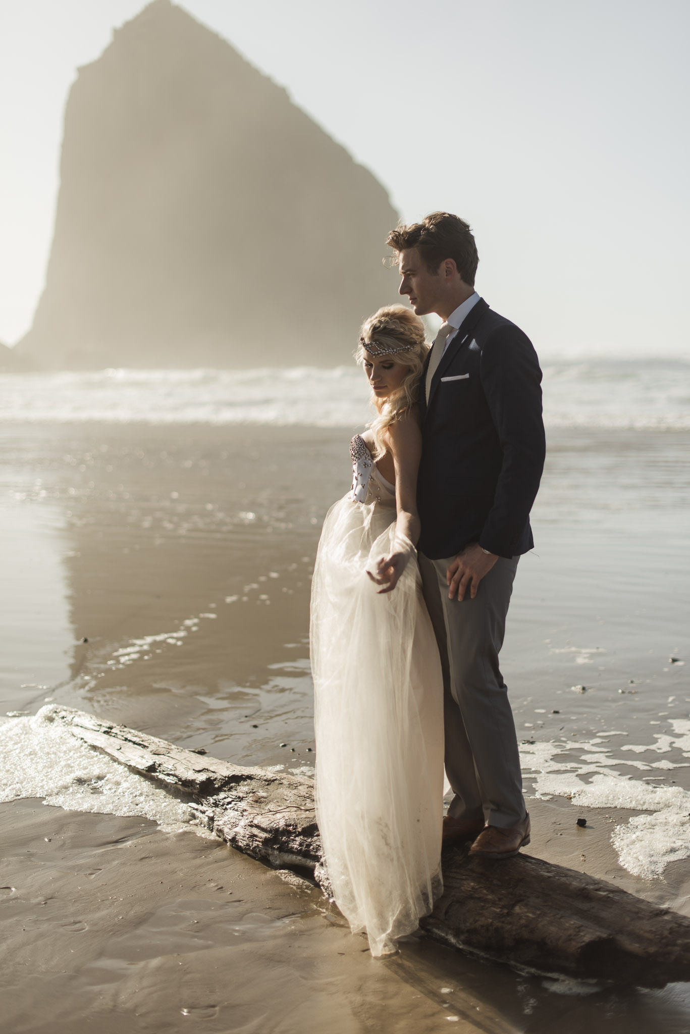 Cannon-Beach-Oregon-Adventure-elopement-engagement-photographer-haystack-rock-14