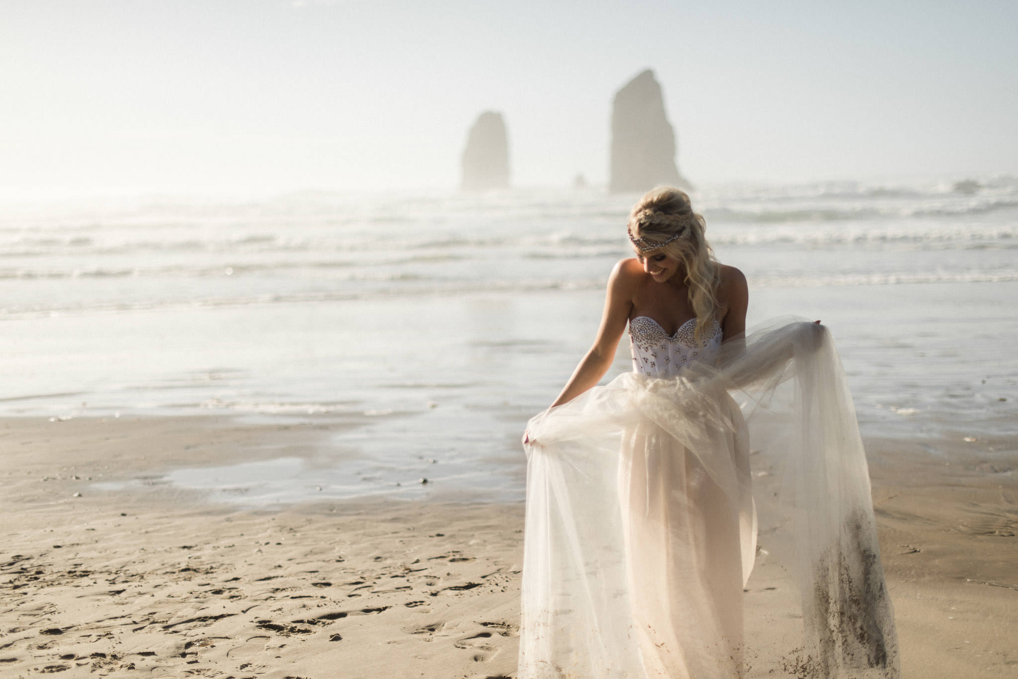 Cannon-Beach-Oregon-Adventure-elopement-engagement-photographer-haystack-rock